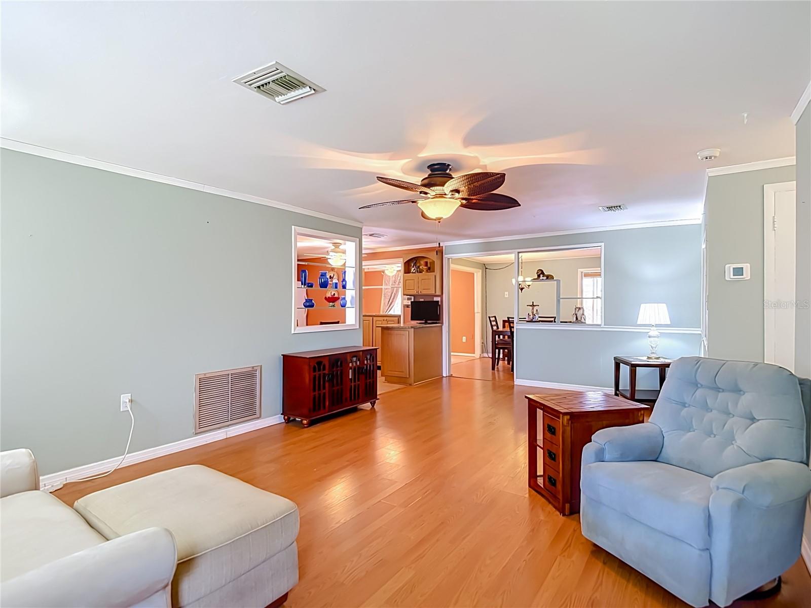 3641 WELLINGTON DR — photo 11
