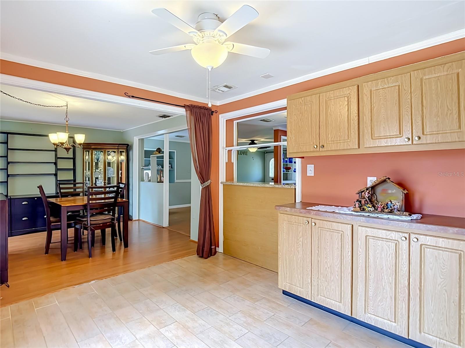 3641 WELLINGTON DR — photo 34