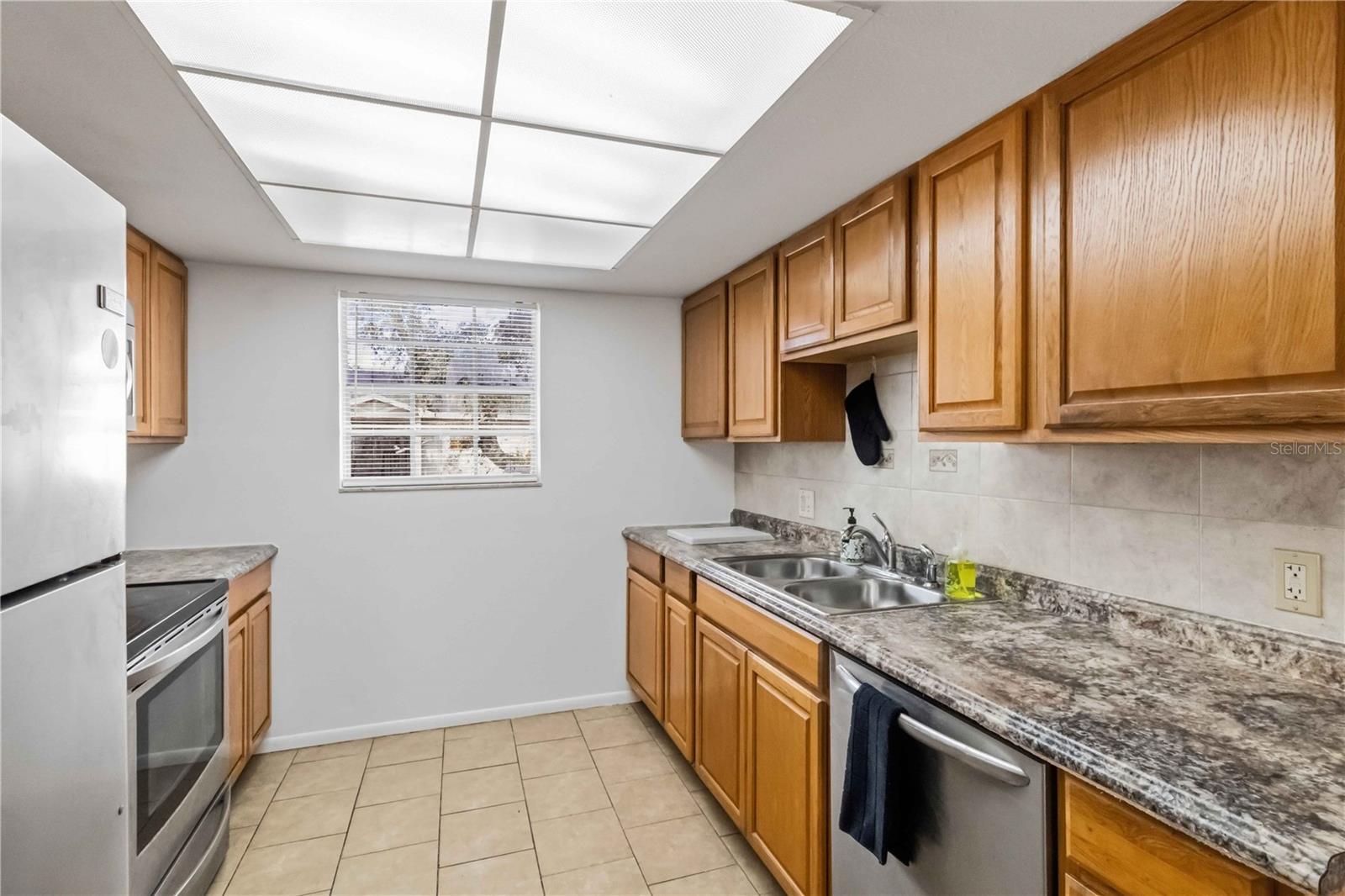 14462 REUTER STRASSE CIR #607 — photo 7