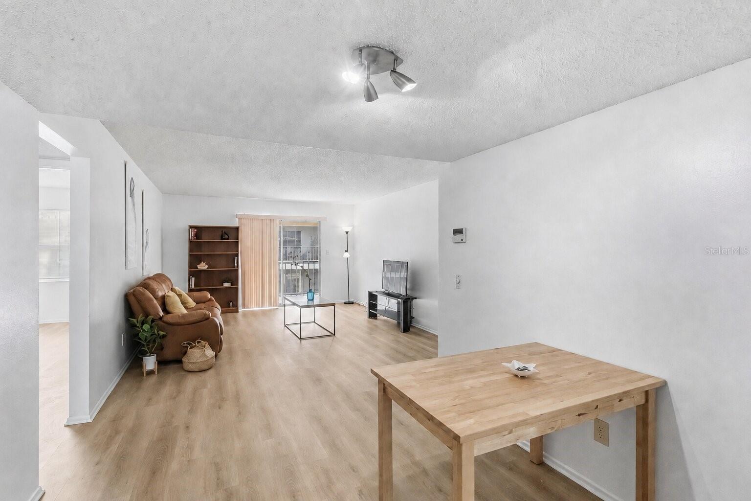 14462 REUTER STRASSE CIR #607 — photo 3