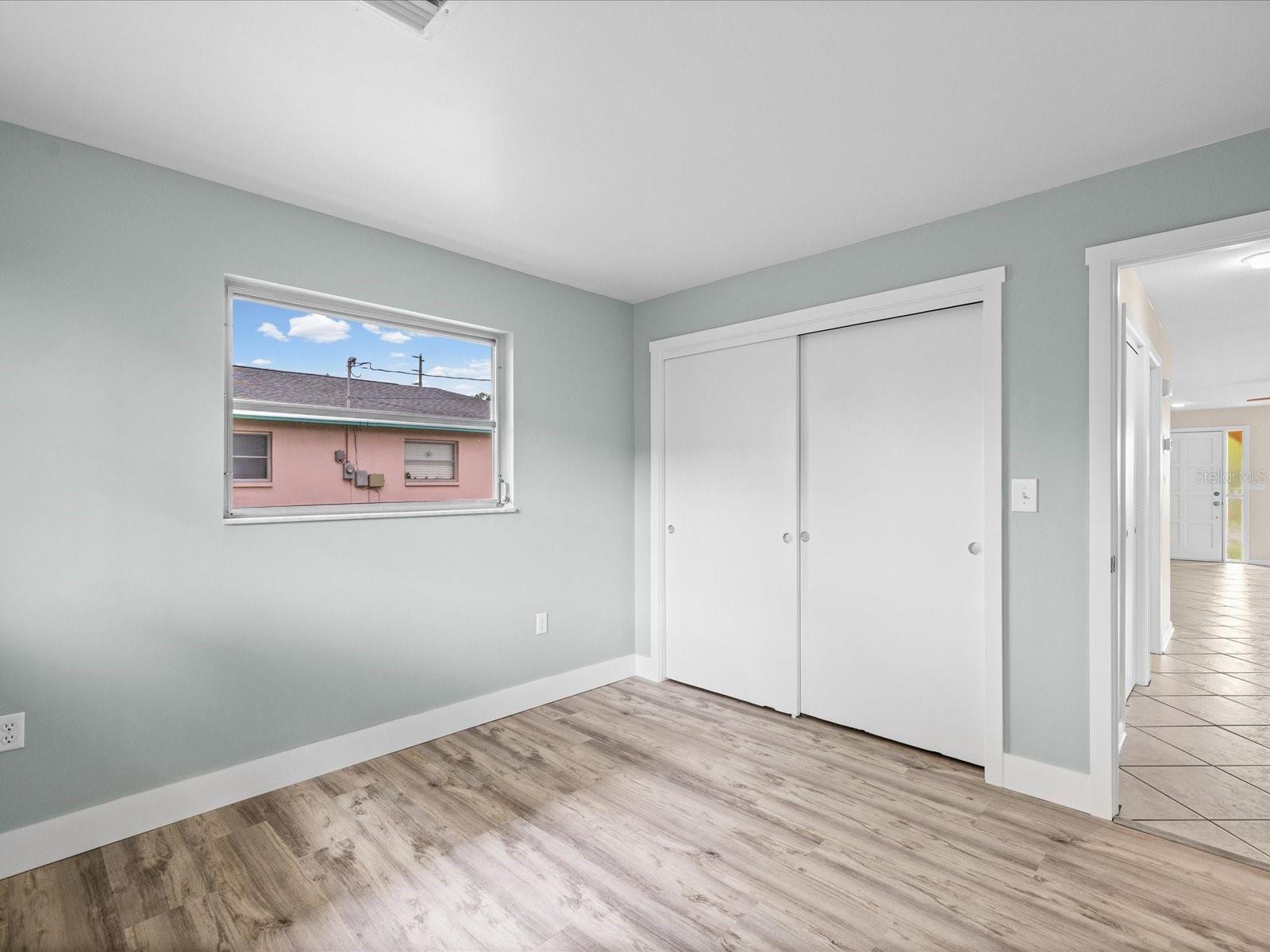 1547 ANDOVER DR — photo 16