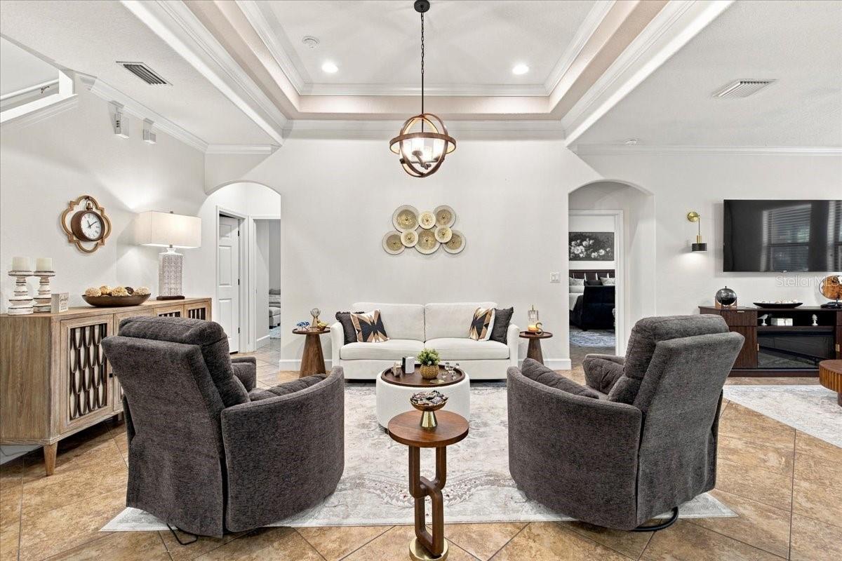 4508 GRAND LAKESIDE DR E — photo 4