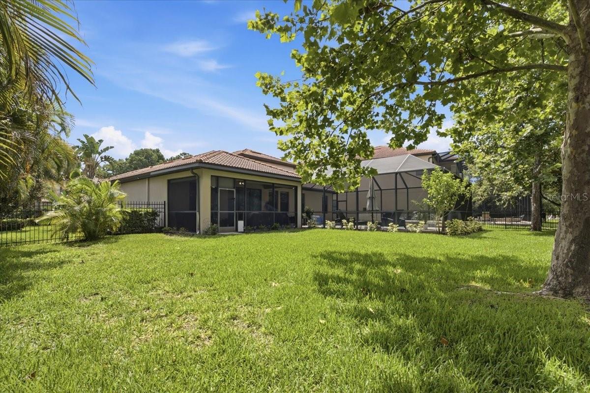 4508 GRAND LAKESIDE DR E — photo 49