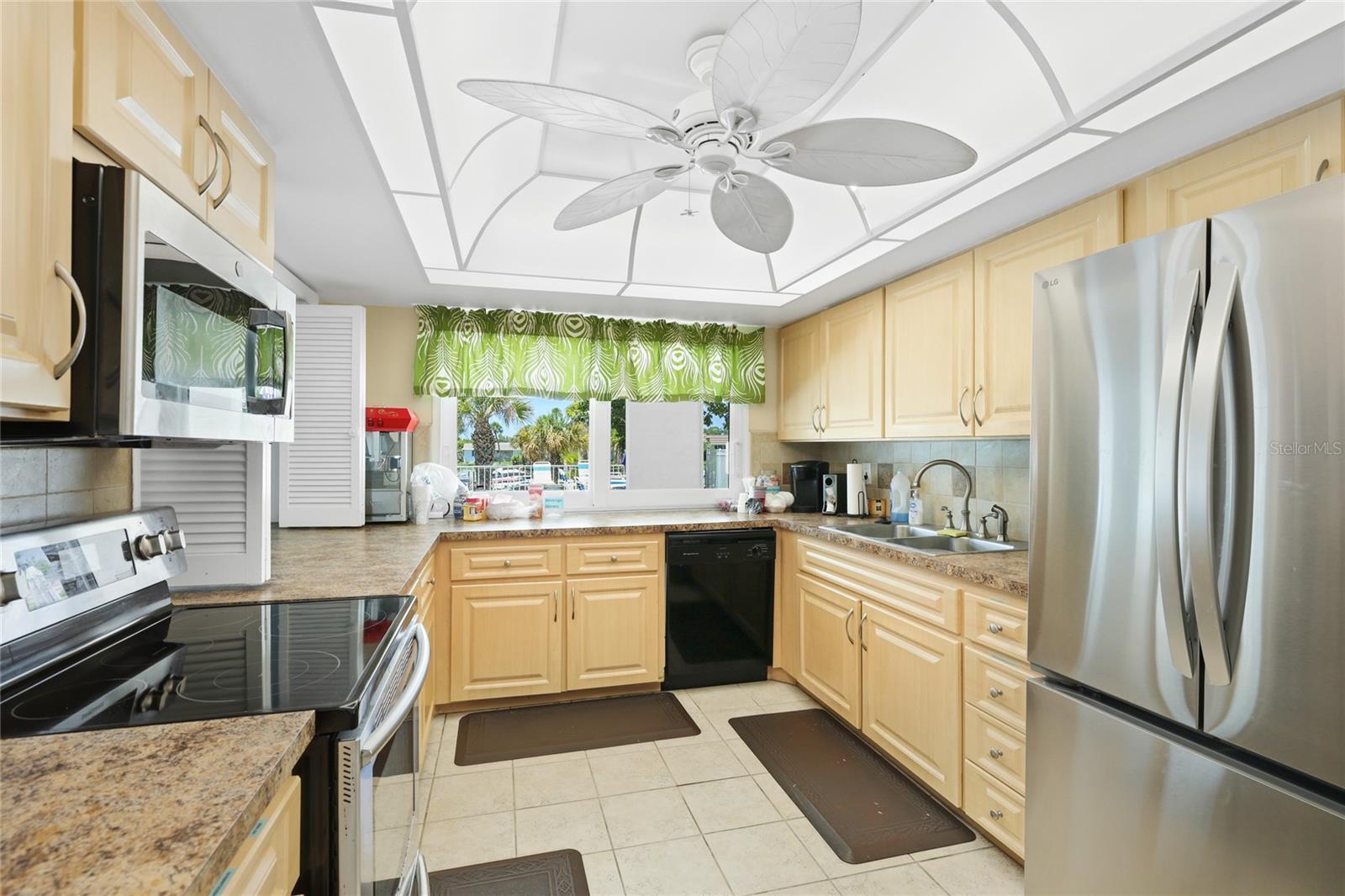 2327 WATERBLUFF PL #V315 — photo 49