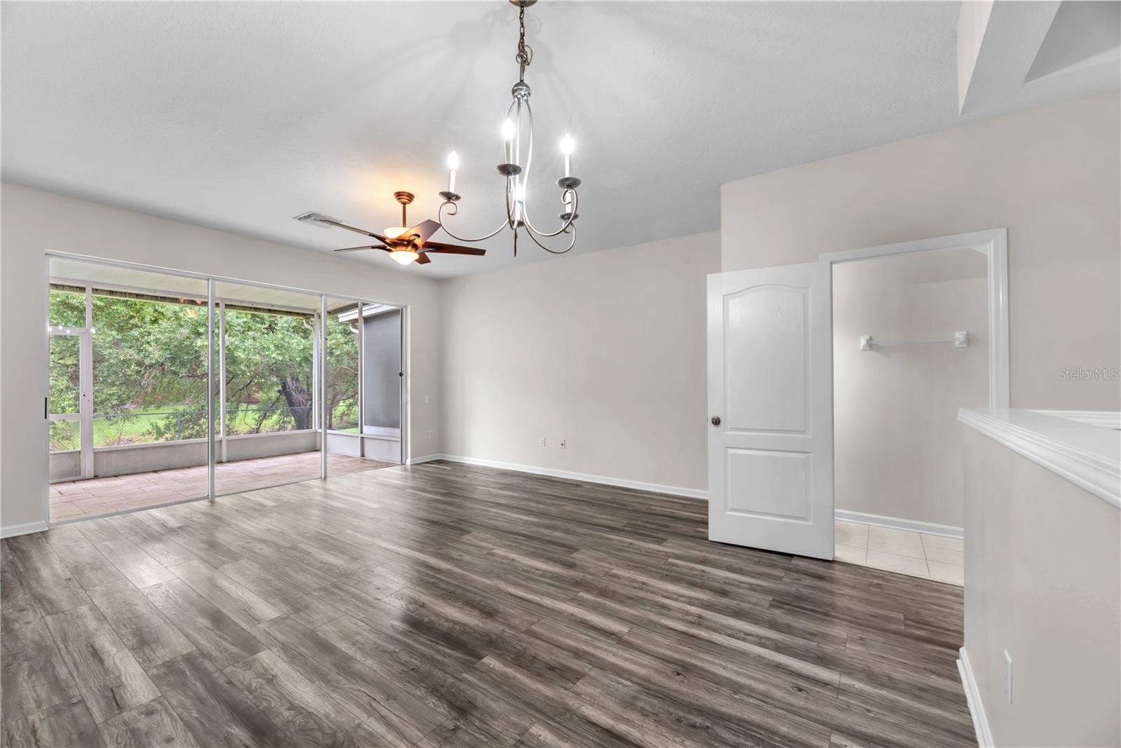 4605 BARNSTEAD DR — photo 9