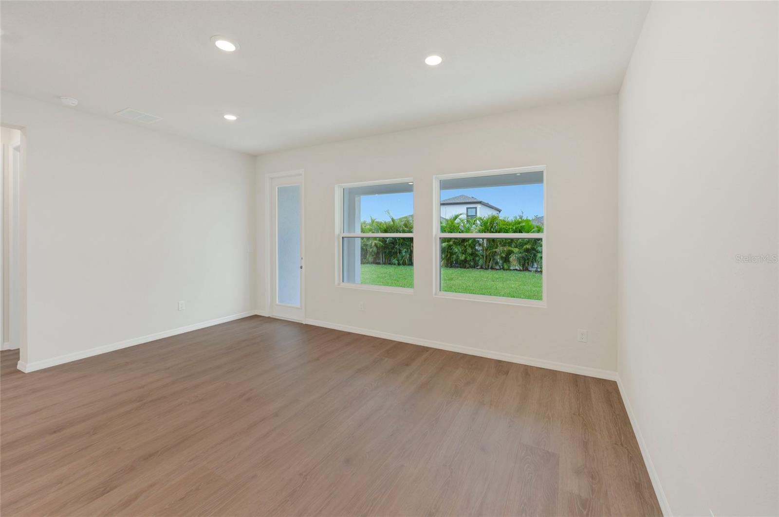 5024 CHAPEL ROW AVE — photo 10