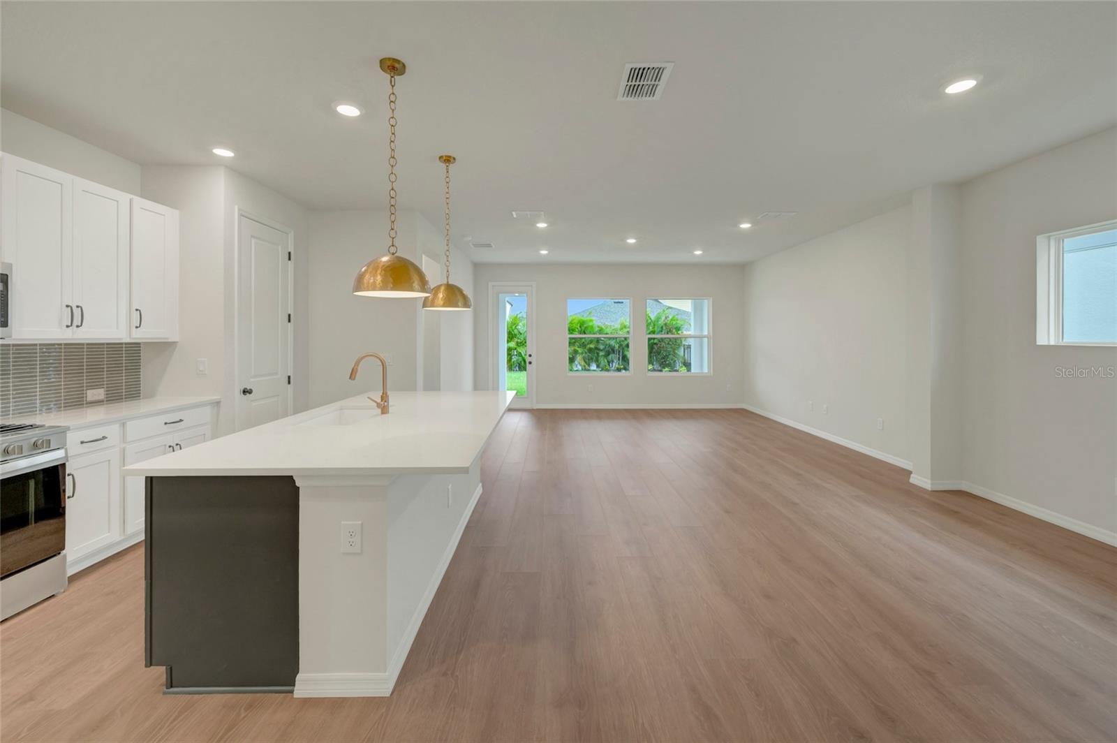 5024 CHAPEL ROW AVE — photo 3