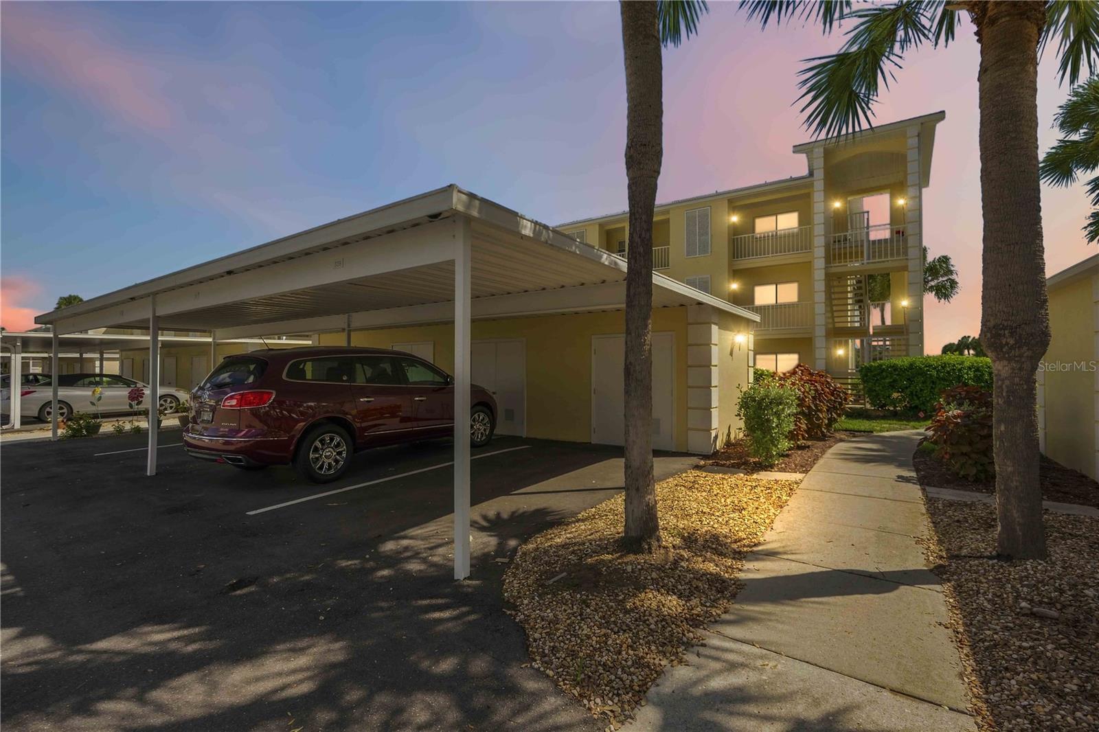 406 CERROMAR CIR N #328 — photo 61