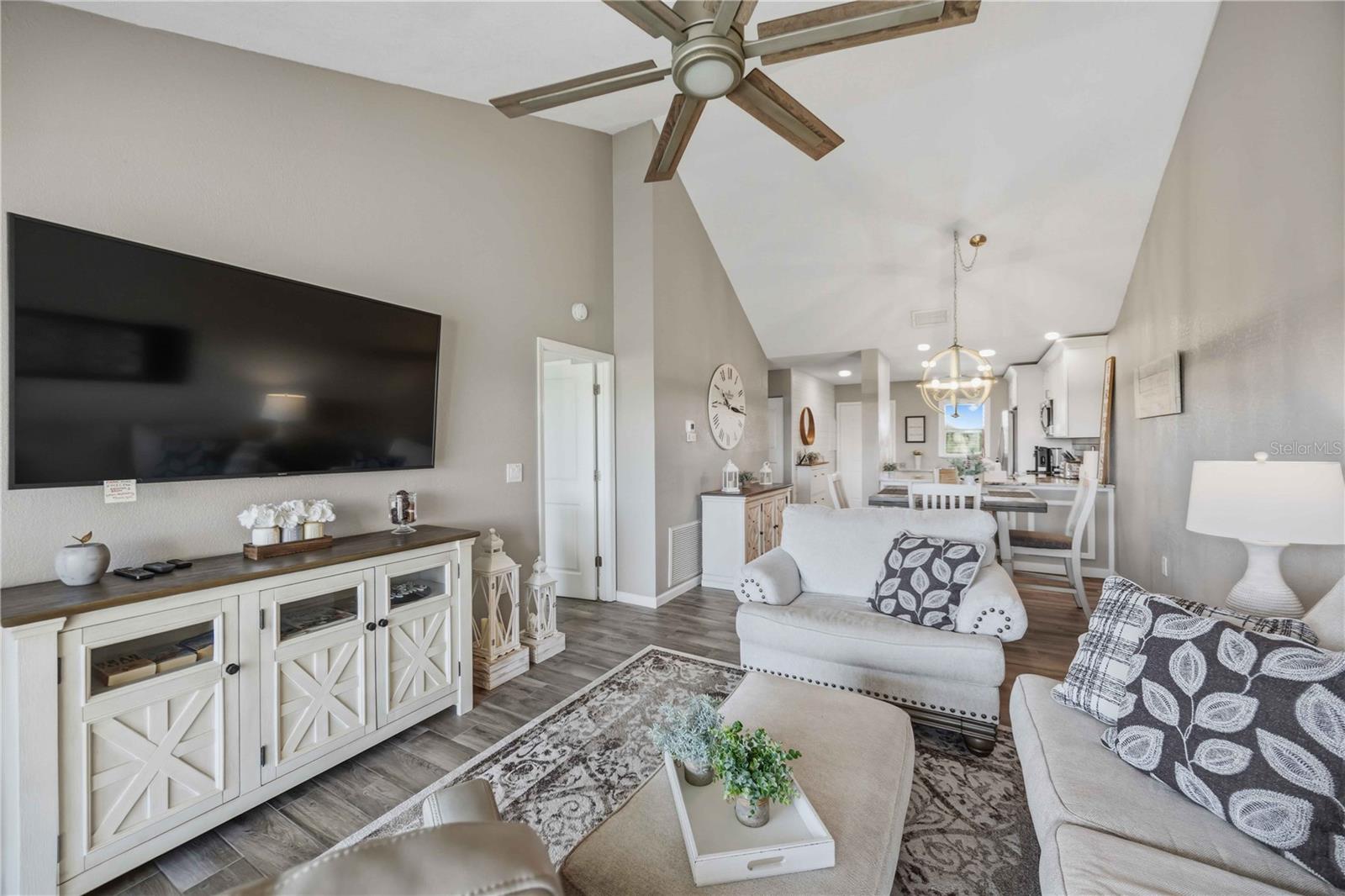 406 CERROMAR CIR N #328 — photo 21