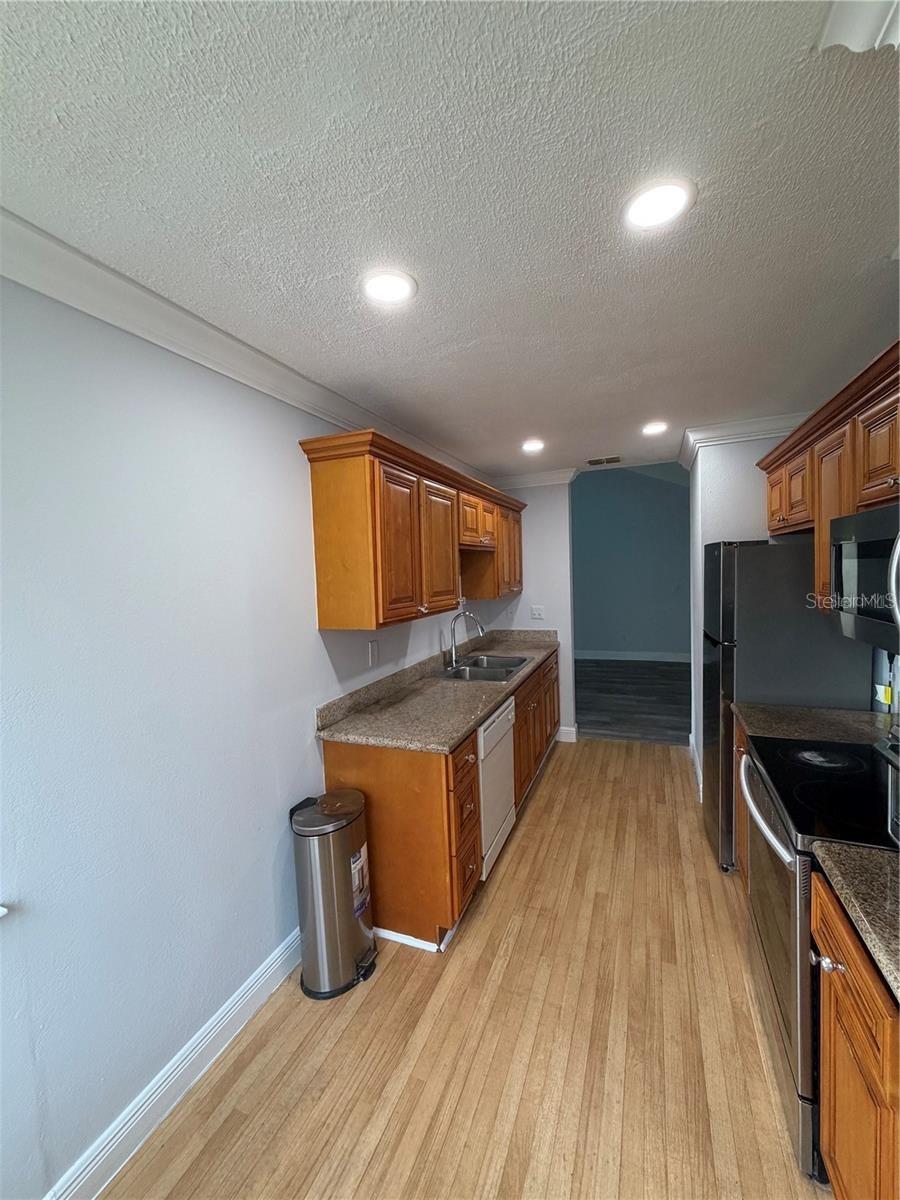 7298 ULMERTON RD #407 — photo 10