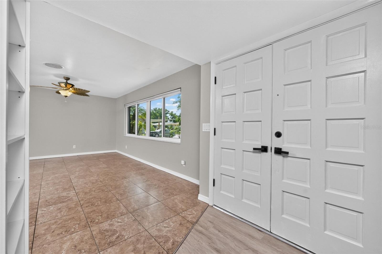 559 MOUNT VERNON DR — photo 15