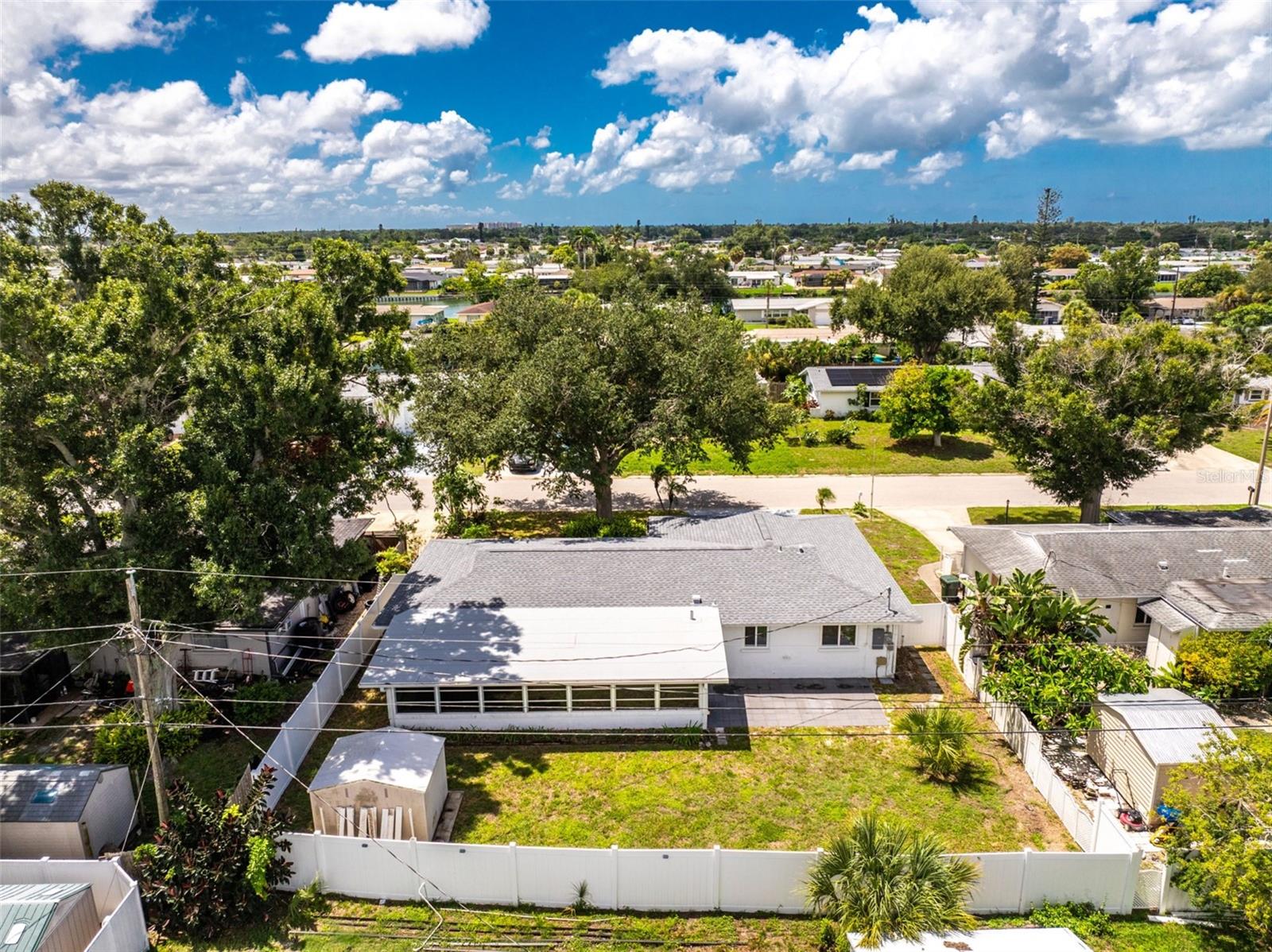 559 MOUNT VERNON DR — photo 44