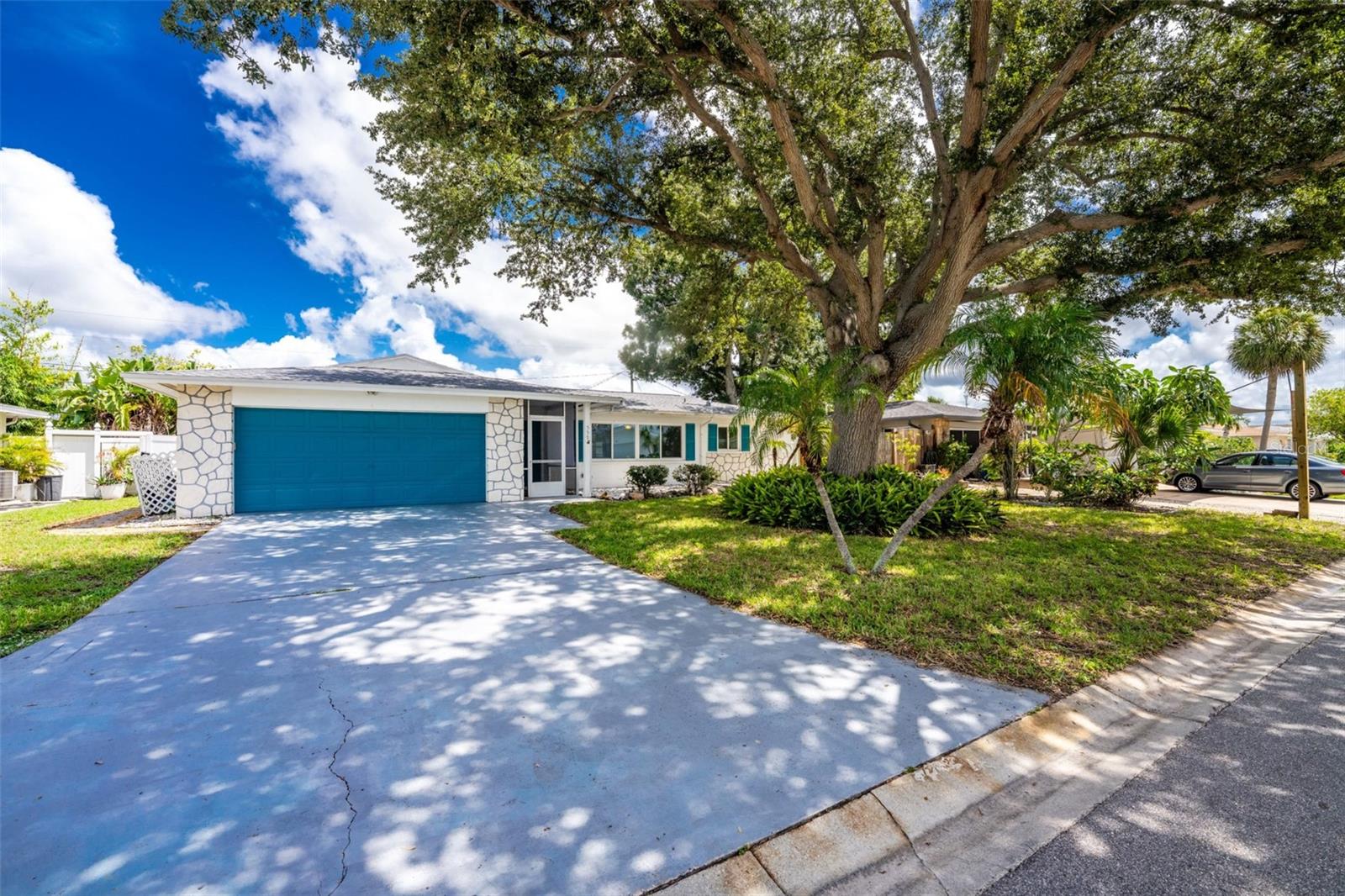 559 MOUNT VERNON DR — photo 45