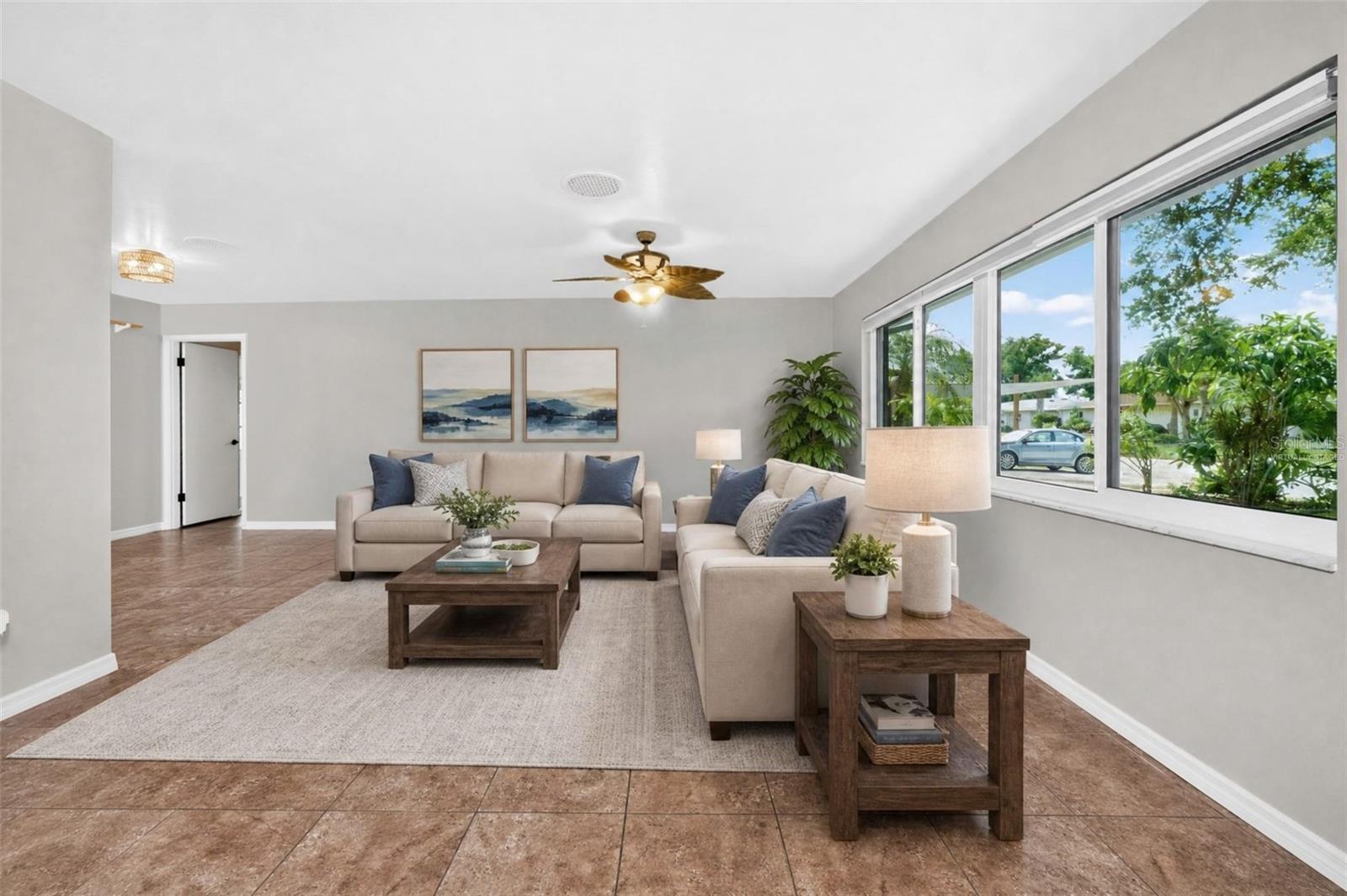 559 MOUNT VERNON DR — photo 4