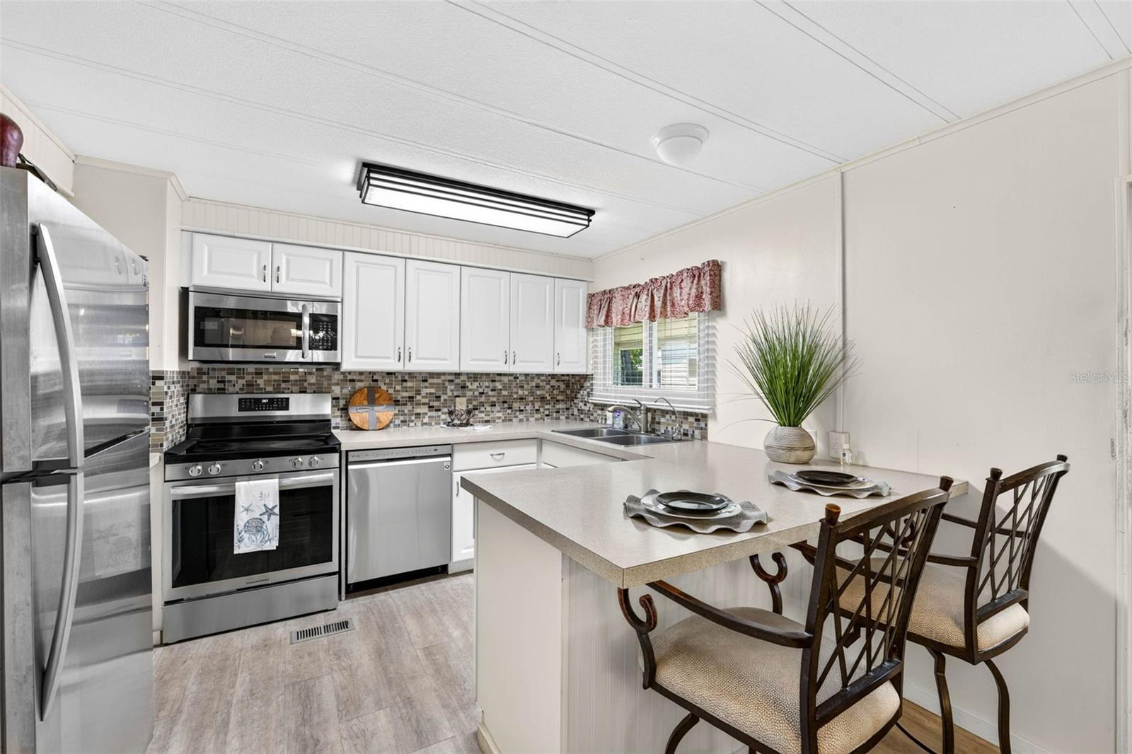 12501 ULMERTON RD #5 — photo 9