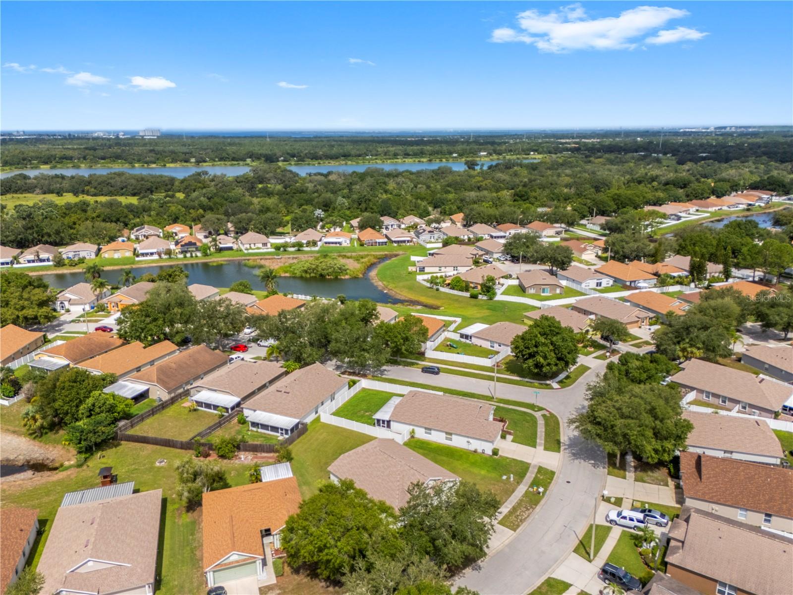 10234 HUNTERS HAVEN BLVD — photo 42