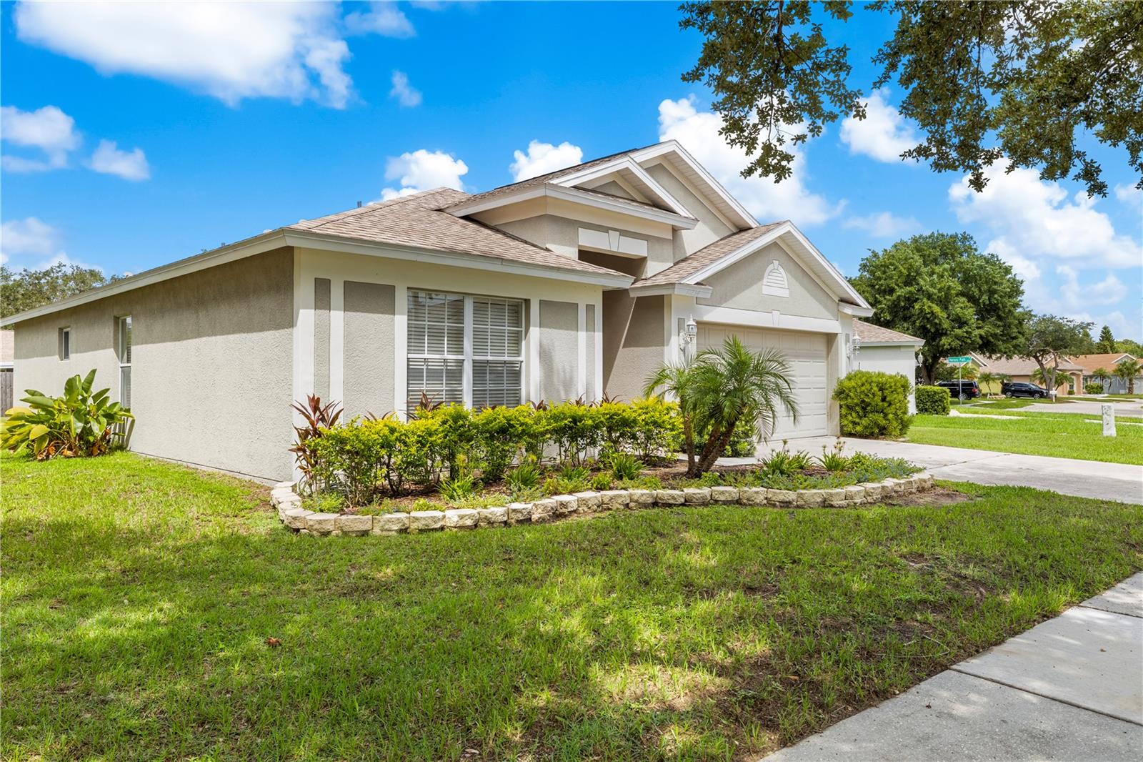 10234 HUNTERS HAVEN BLVD — photo 4