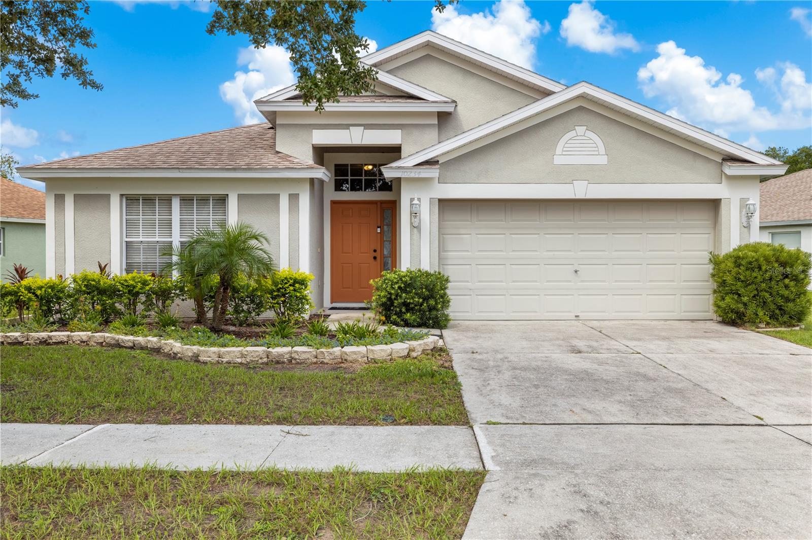 10234 HUNTERS HAVEN BLVD — photo 2