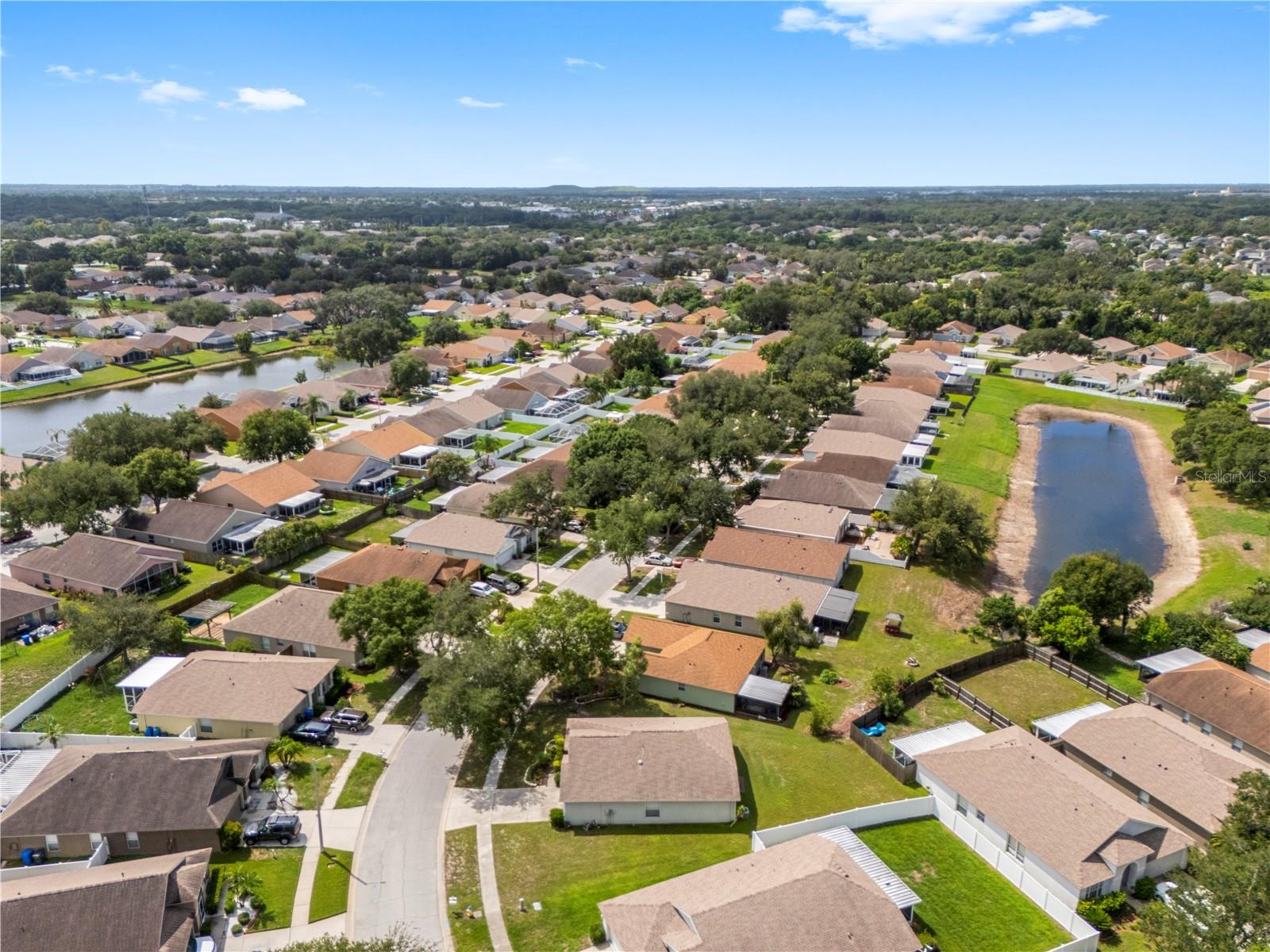 10234 HUNTERS HAVEN BLVD — photo 43