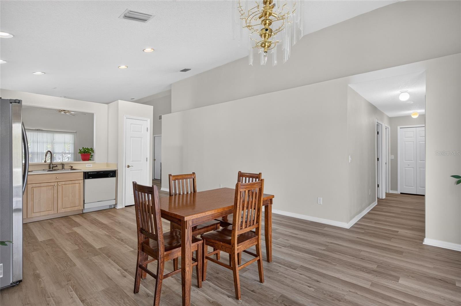 24331 CROSSCUT RD — photo 18