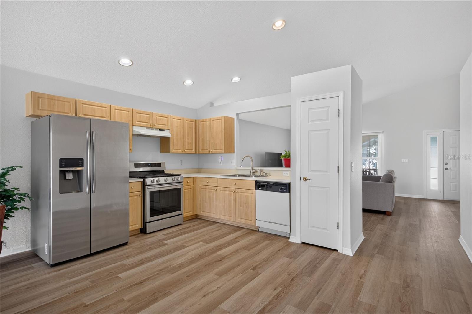 24331 CROSSCUT RD — photo 15
