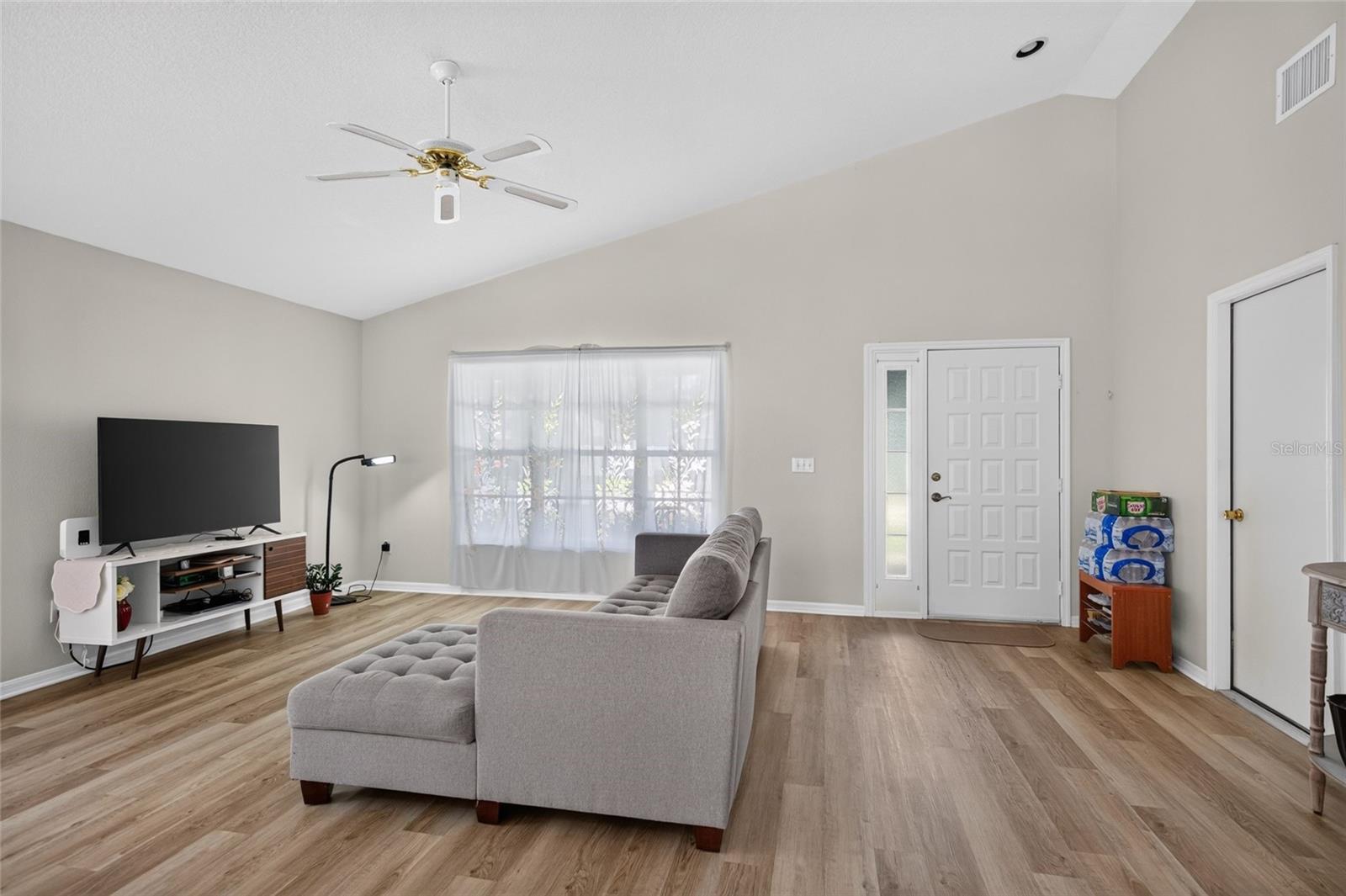 24331 CROSSCUT RD — photo 11