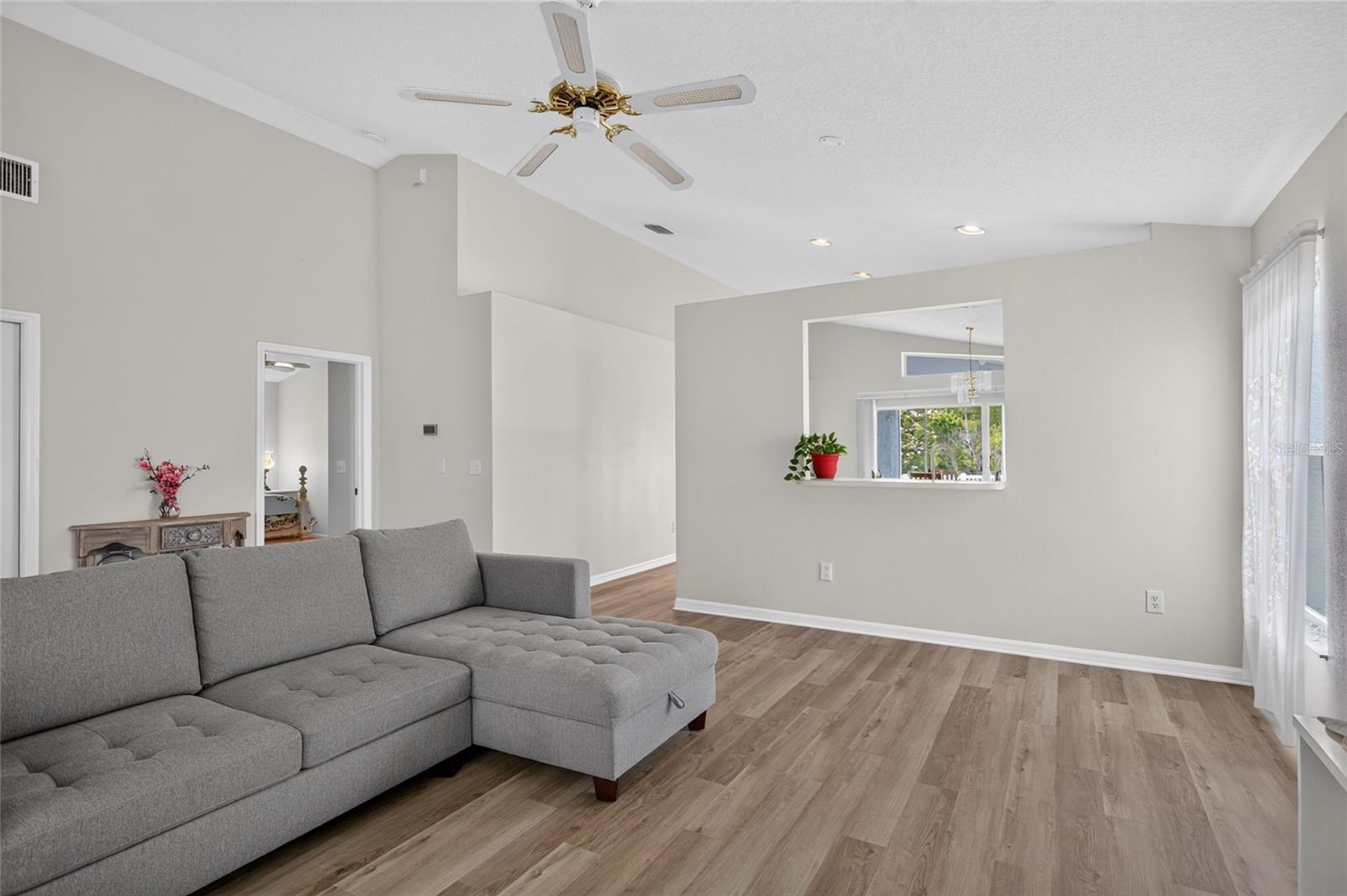 24331 CROSSCUT RD — photo 7