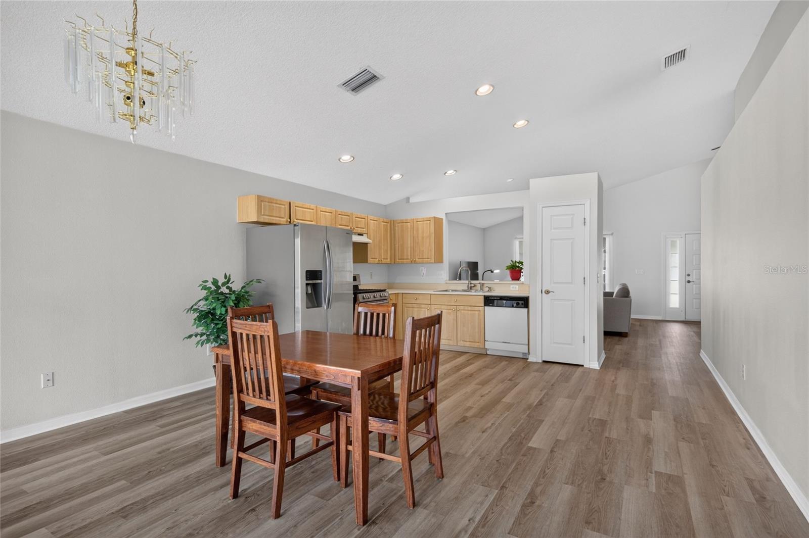 24331 CROSSCUT RD — photo 16