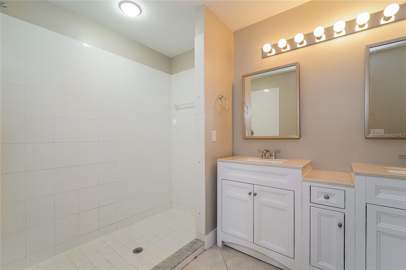 1743 HAZELTON AVE — photo 9