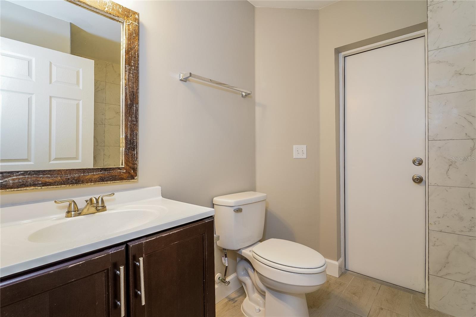 1743 HAZELTON AVE — photo 10