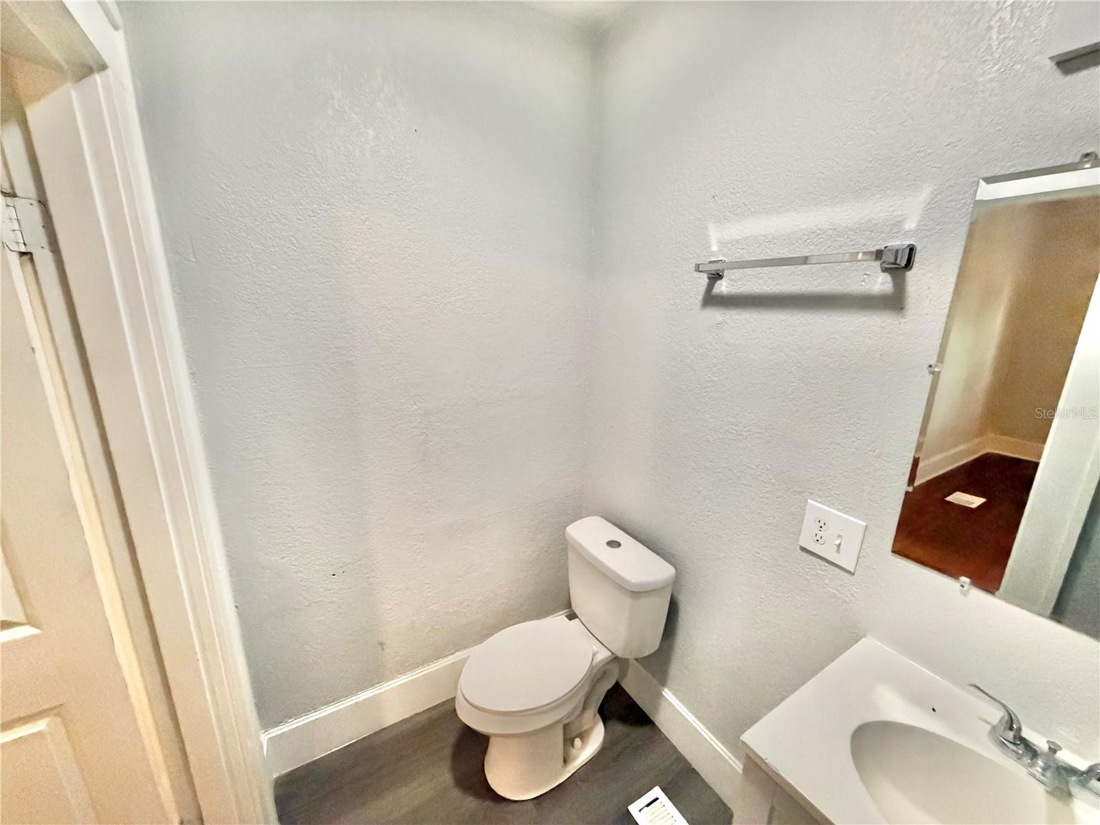 4700 10TH AVE S — photo 5