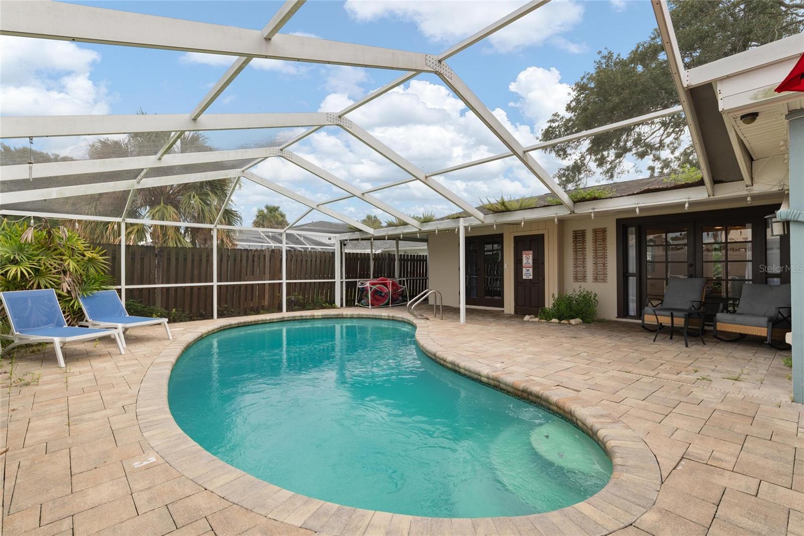 8404 FLAGSTONE DR — photo 24