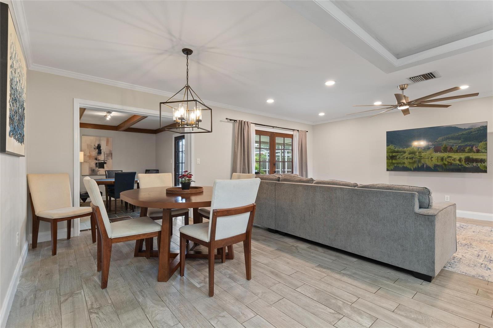 8404 FLAGSTONE DR — photo 11
