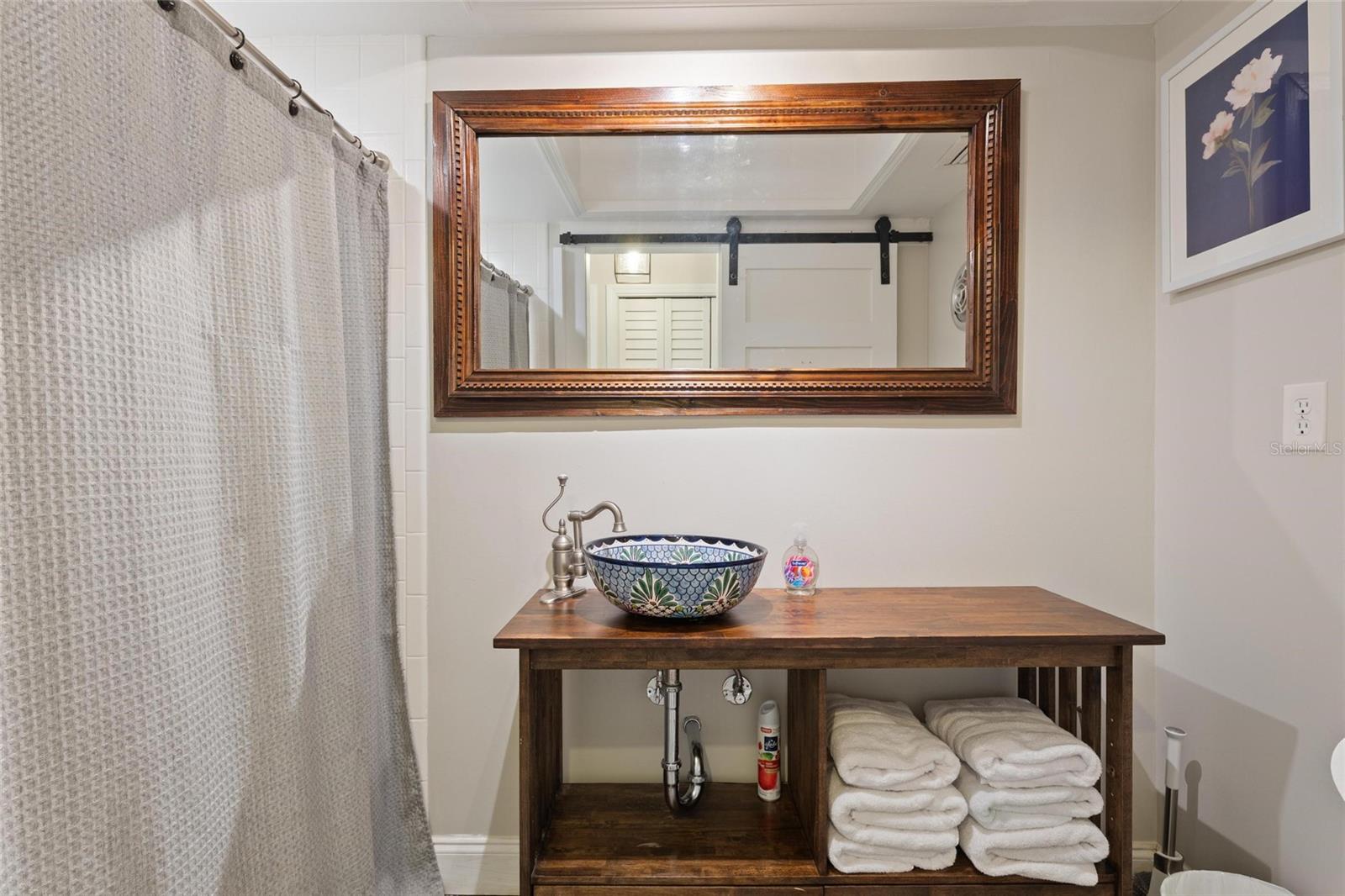 8404 FLAGSTONE DR — photo 20