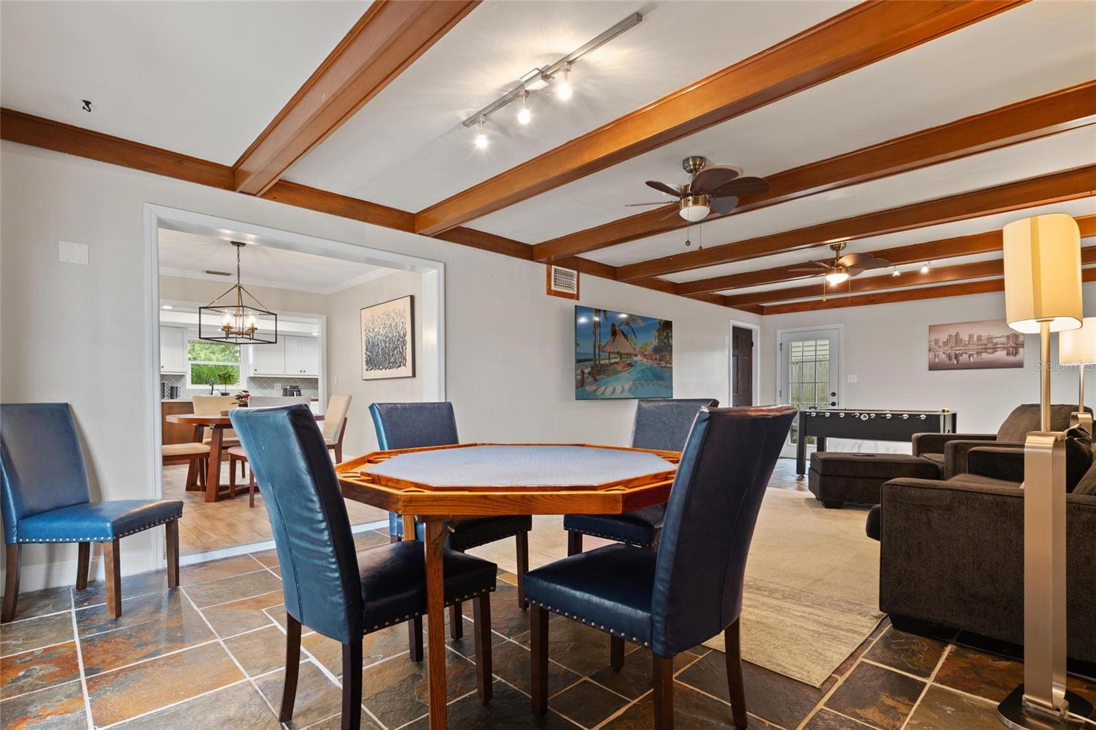 8404 FLAGSTONE DR — photo 15