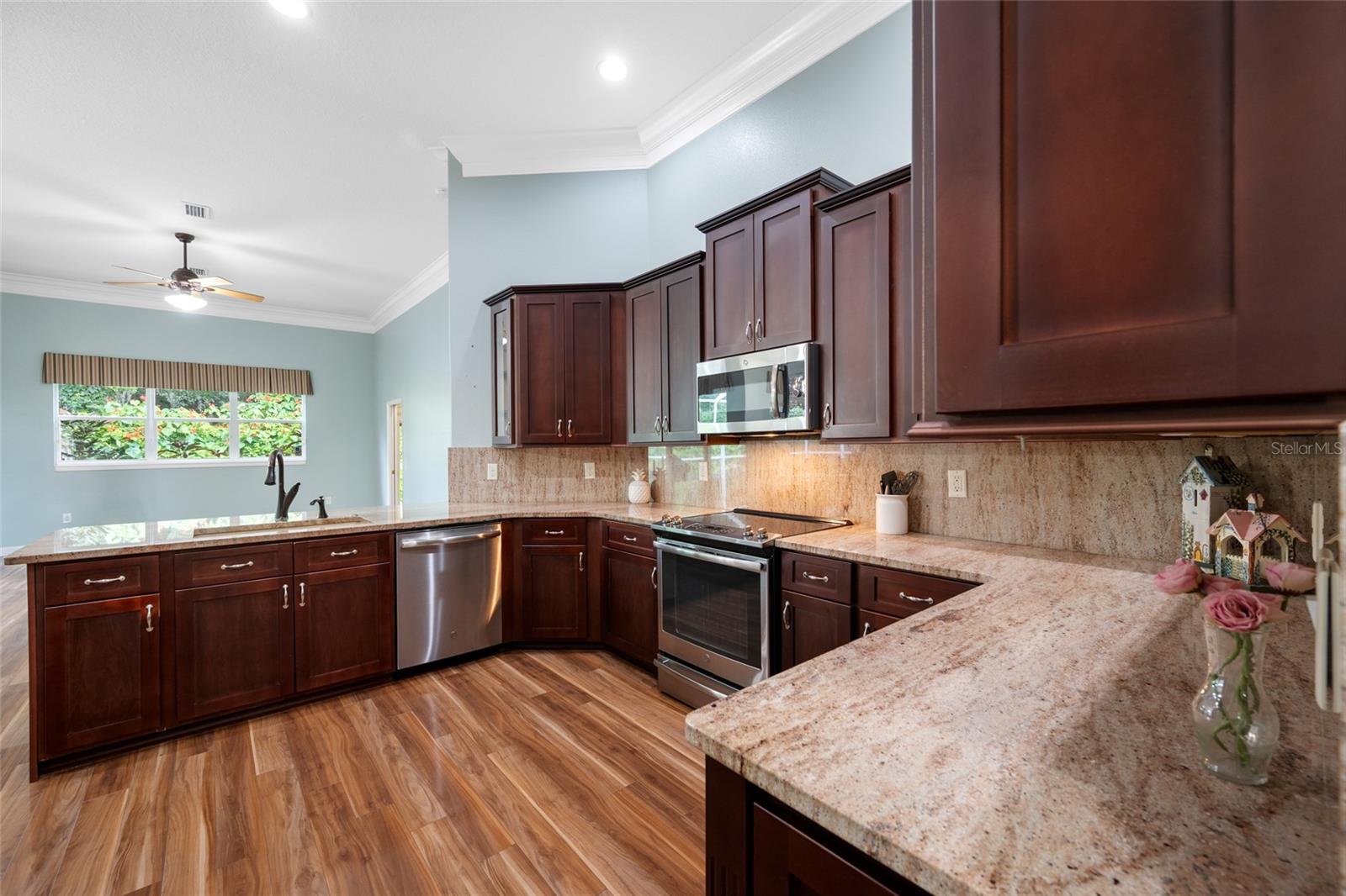 11421 STRATHAVEN CT — photo 19