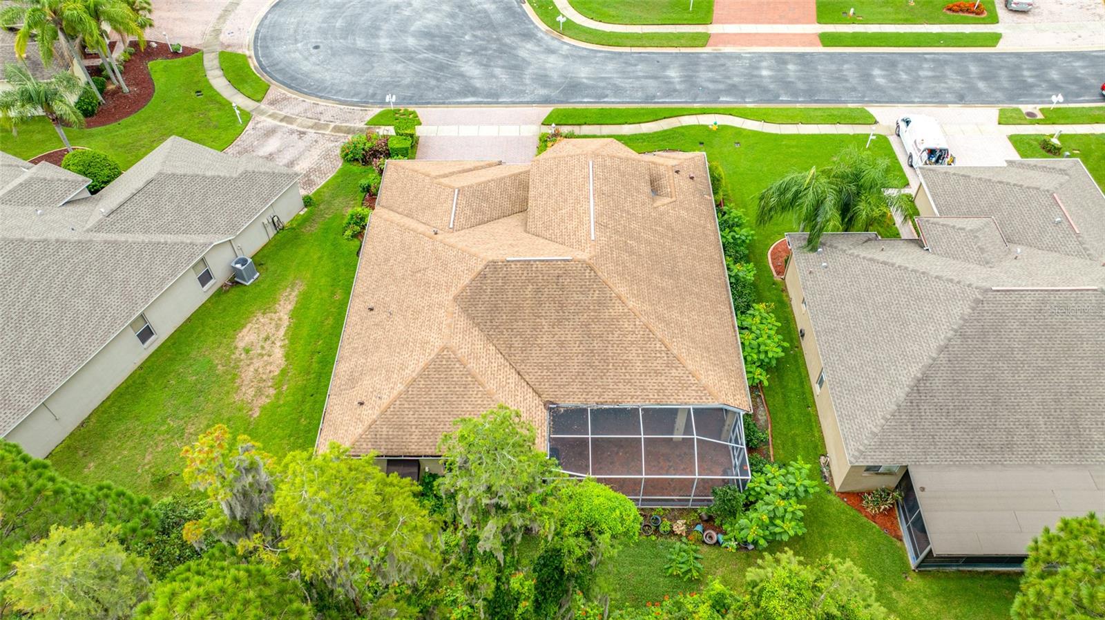 11421 STRATHAVEN CT — photo 77