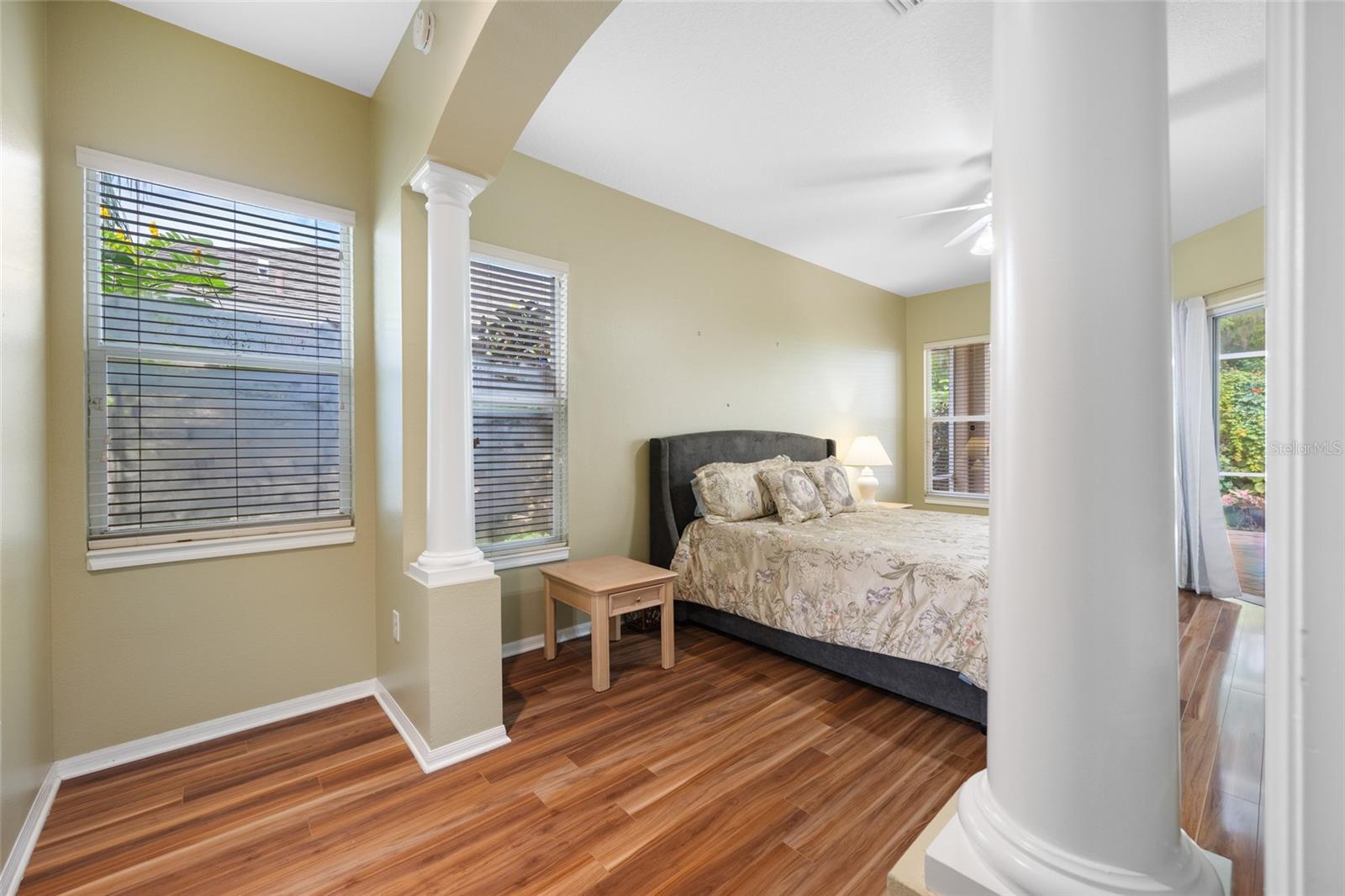 11421 STRATHAVEN CT — photo 32