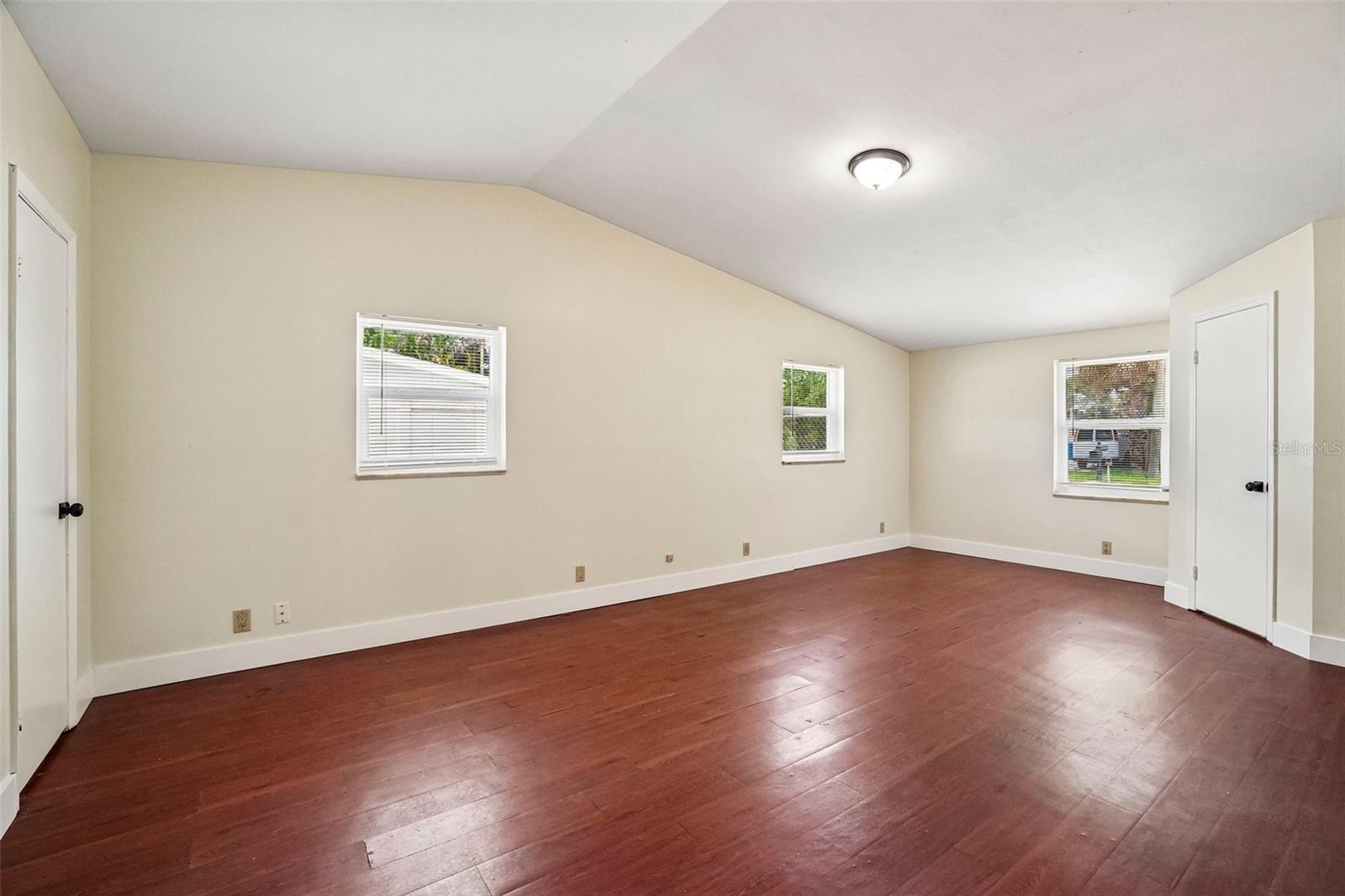 9216 W ROBSON ST — photo 16