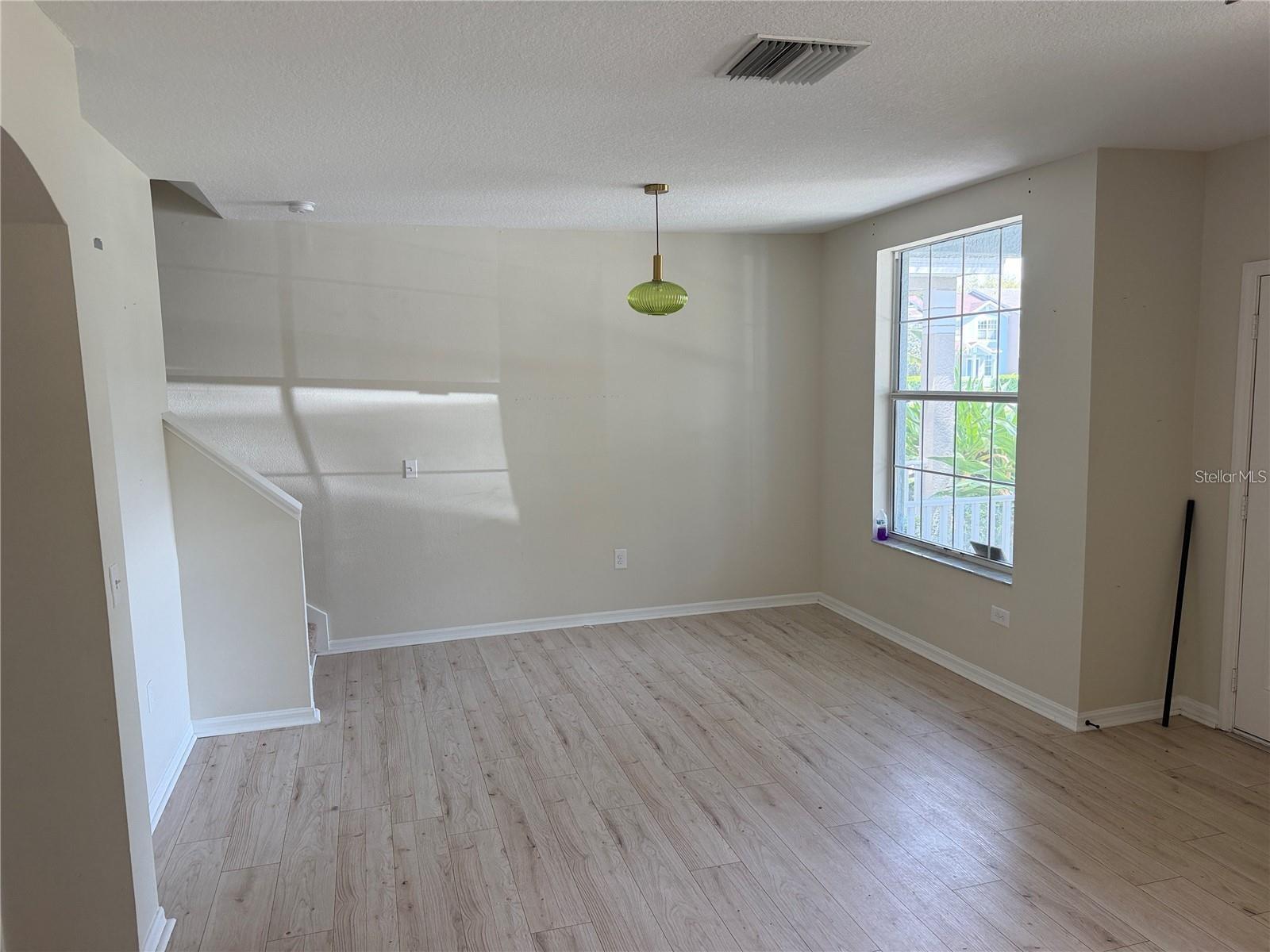 1532 BLUE MAGNOLIA RD — photo 4