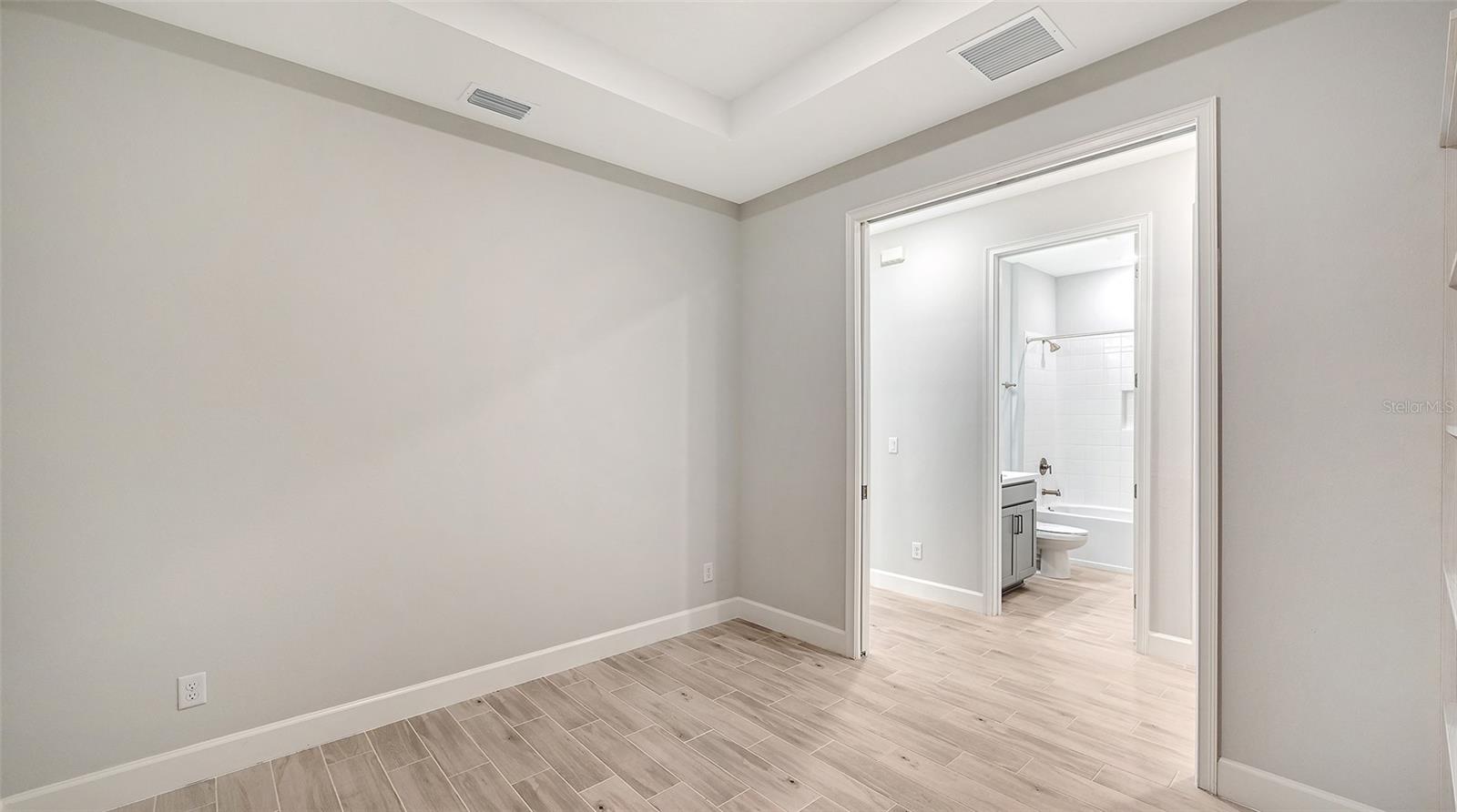 6066 MESA GLN — photo 29