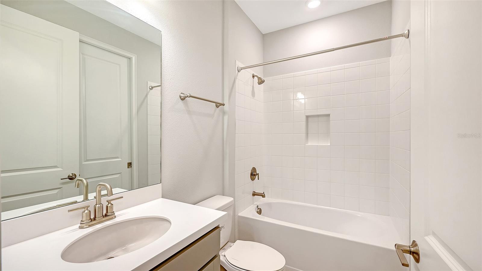 6066 MESA GLN — photo 27