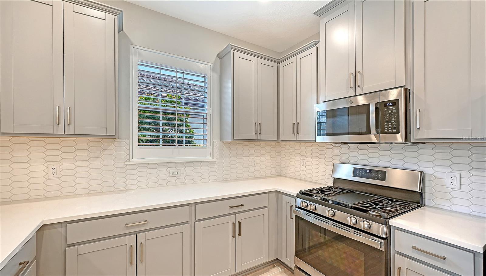6066 MESA GLN — photo 16