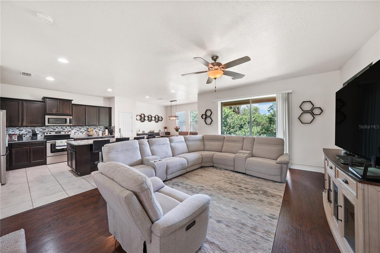 8415 LOBLOLLY PINE CT — photo 3