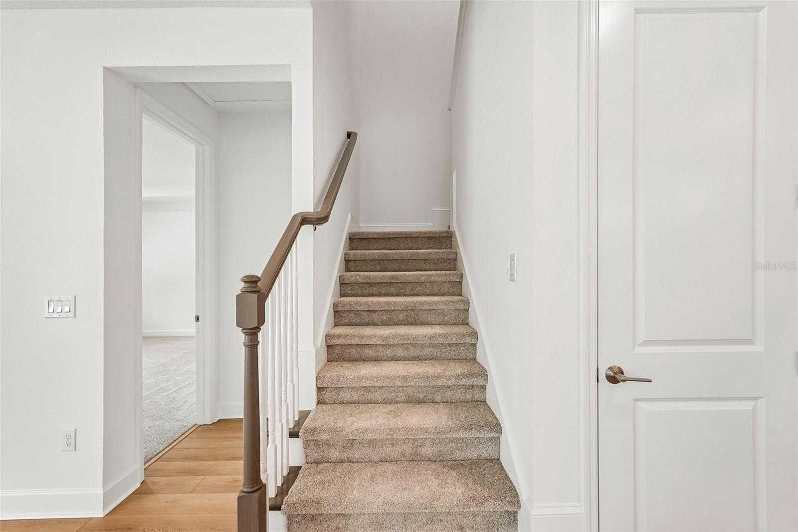 7024 FOXBORO WAY — photo 17