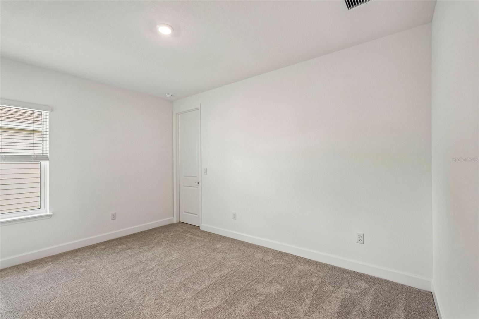 7024 FOXBORO WAY — photo 31