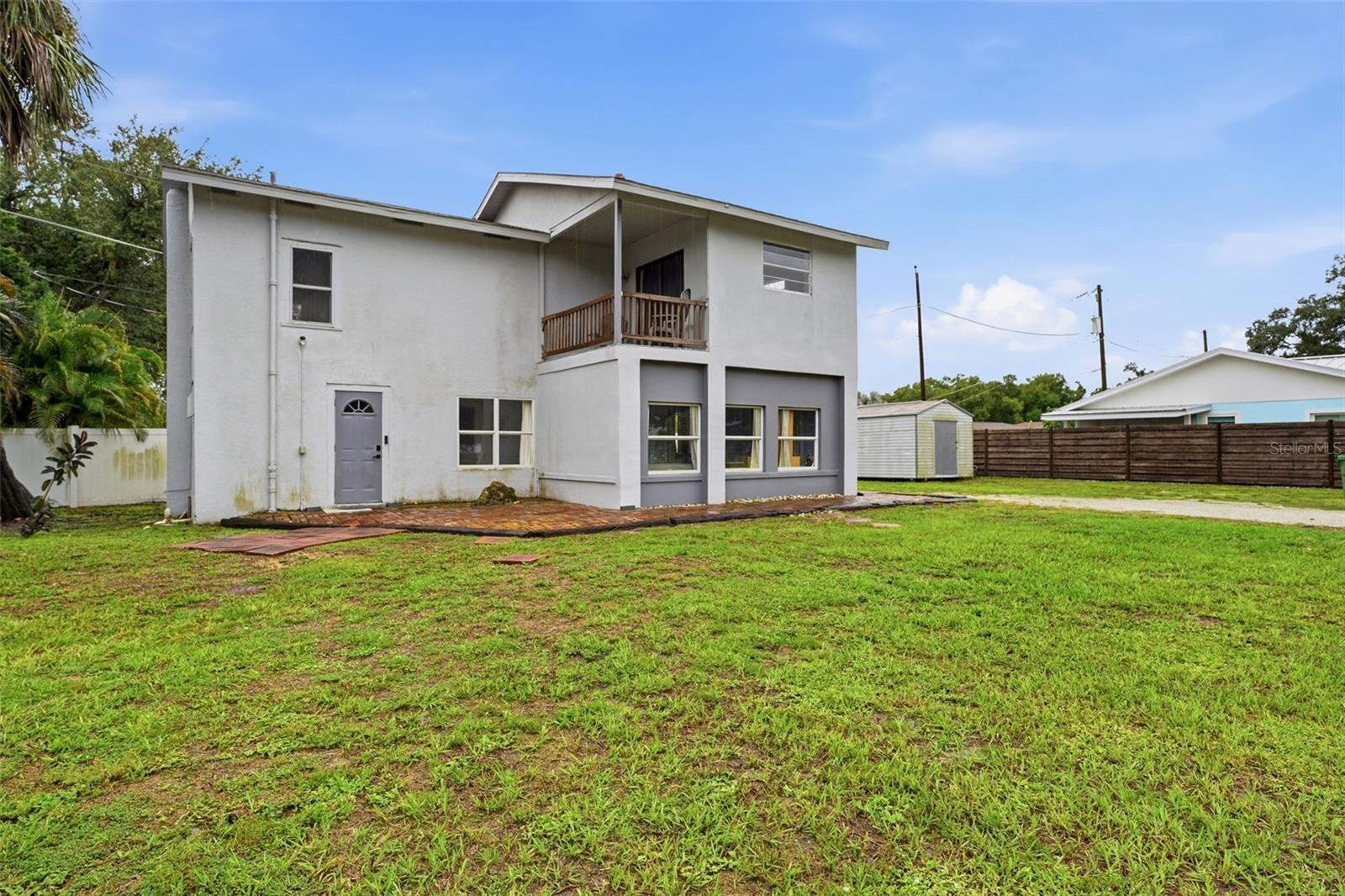 3052 ALTA VISTA ST — photo 2