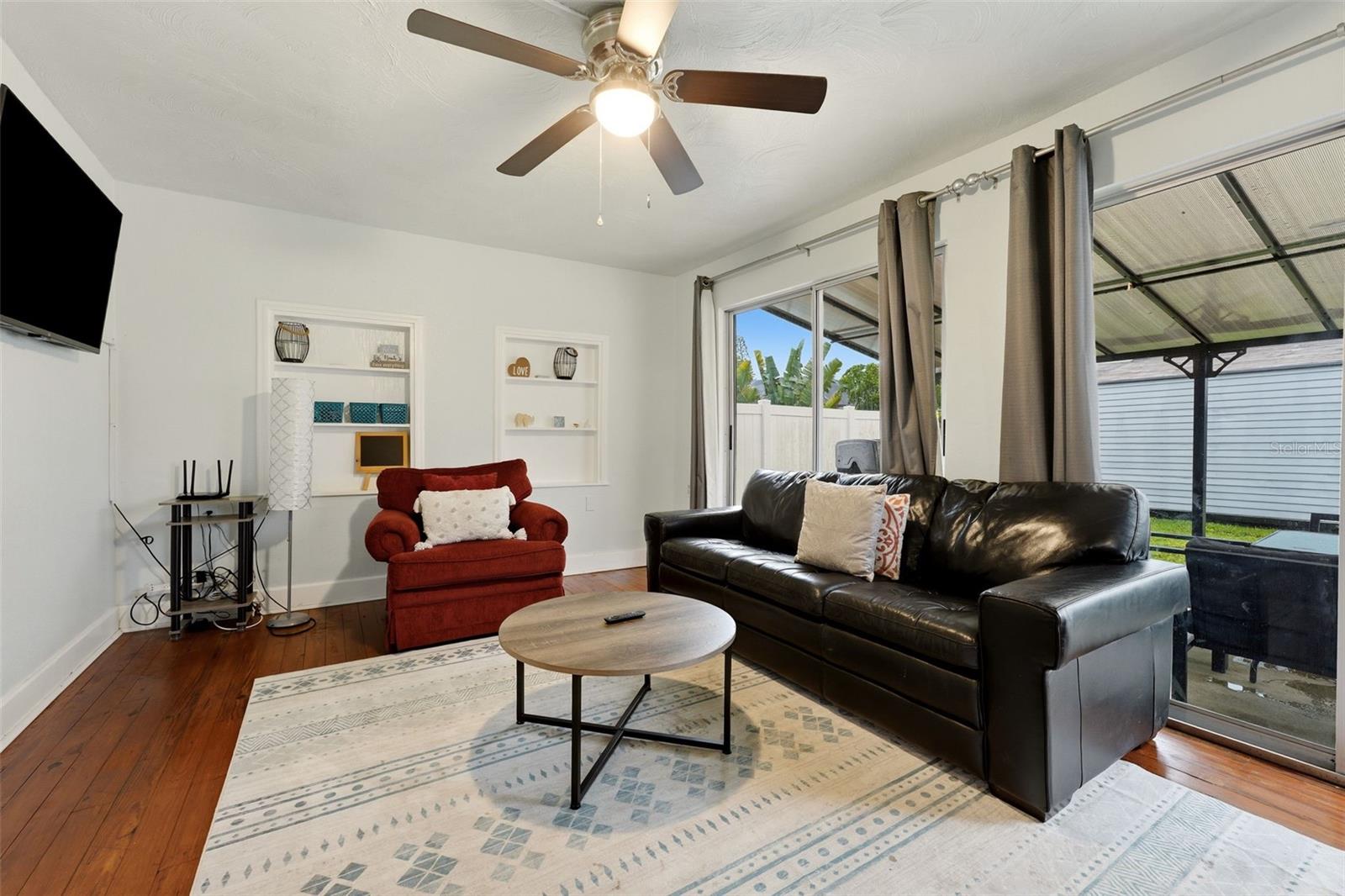 3052 ALTA VISTA ST — photo 5