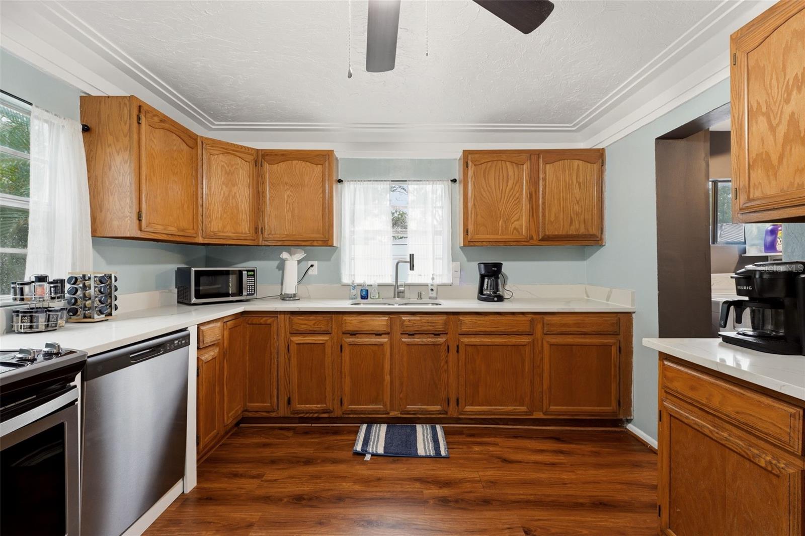 3052 ALTA VISTA ST — photo 16