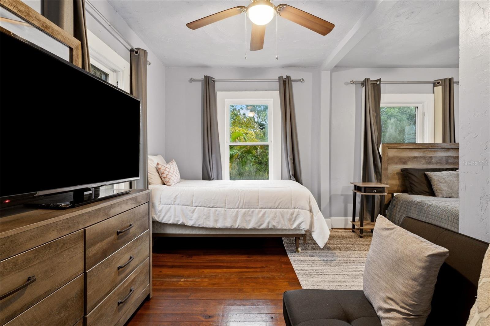 3052 ALTA VISTA ST — photo 34